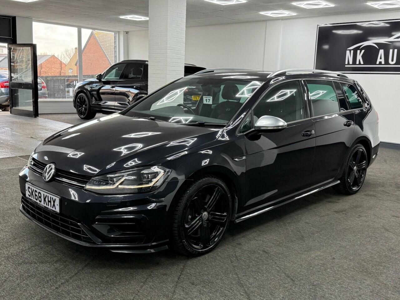 Volkswagen Golf - Image 10