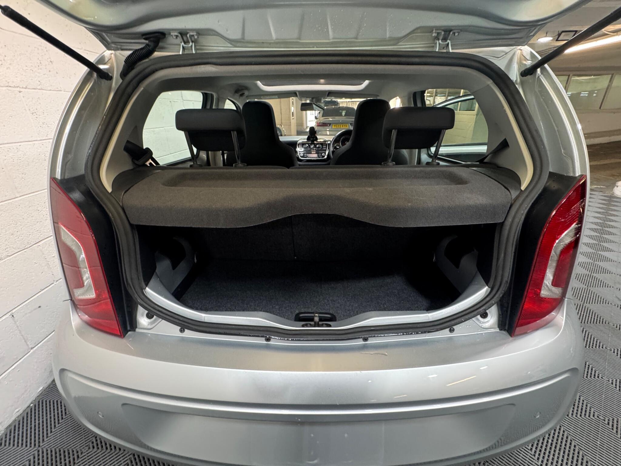Volkswagen up! - Image 12