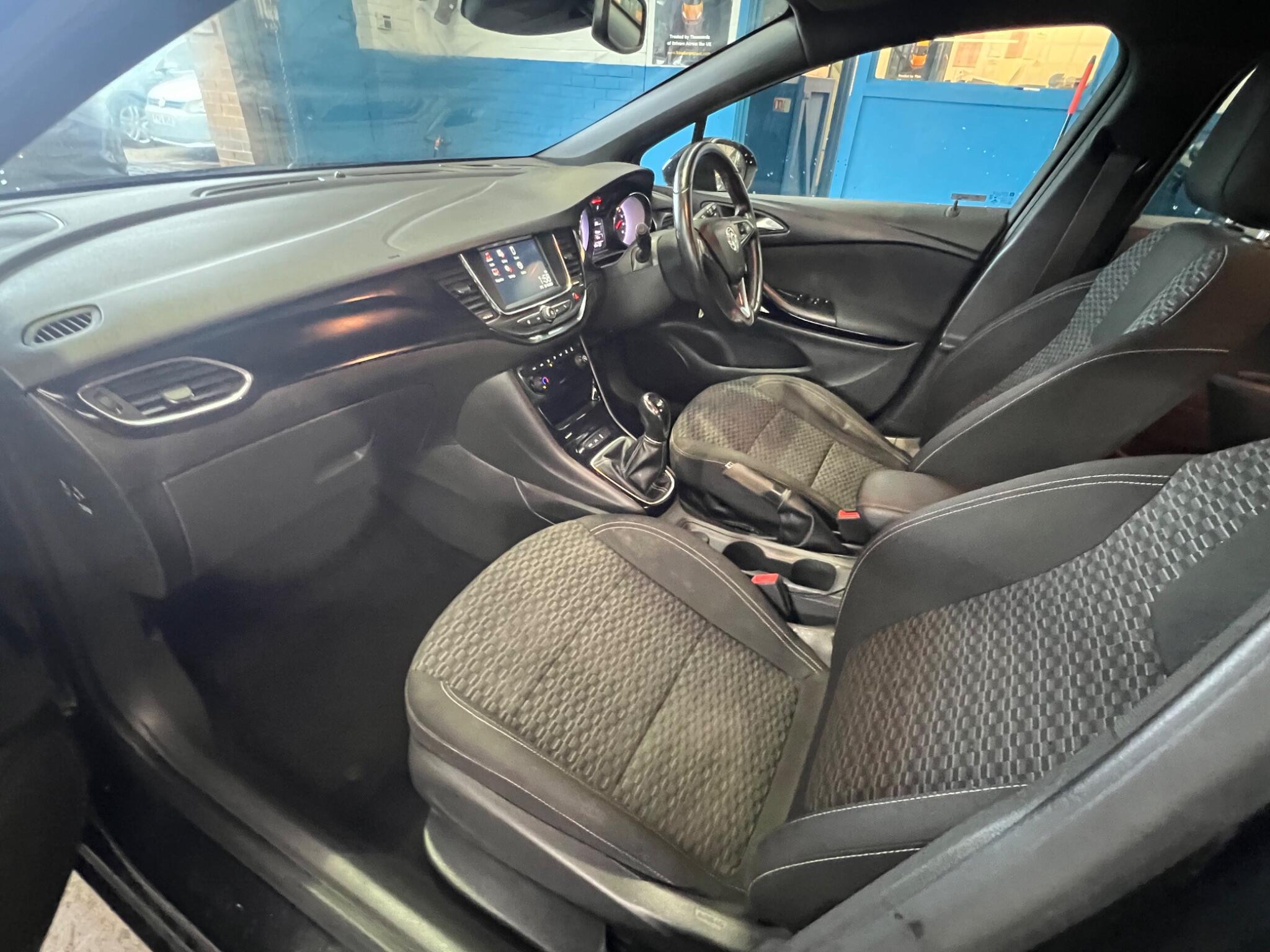 Vauxhall Astra - Image 27