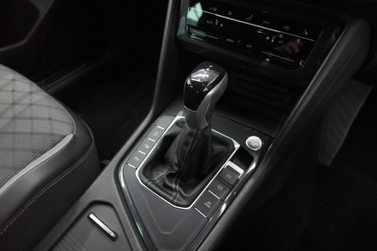 Volkswagen Tiguan - Image 18