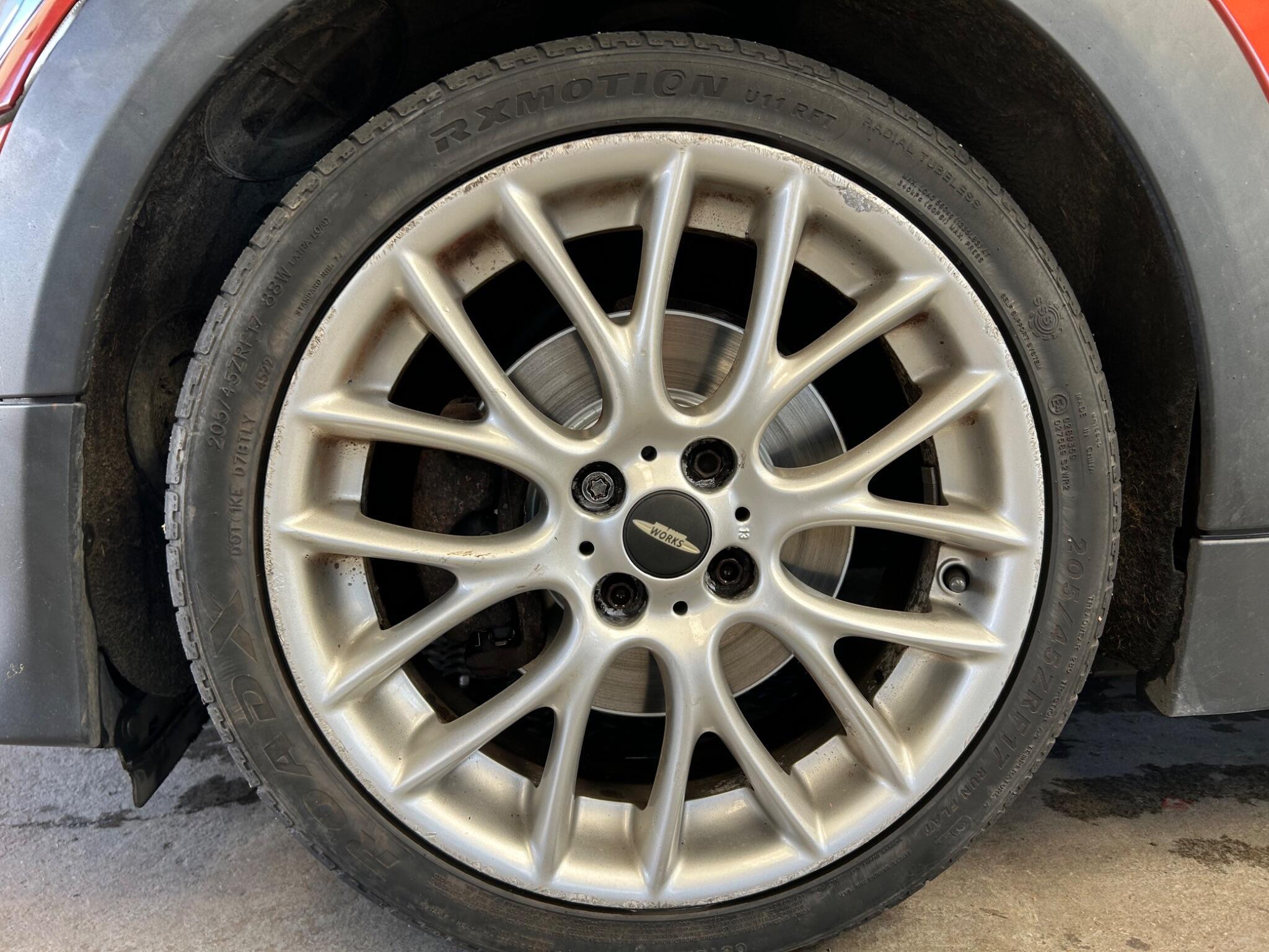 MINI Convertible - Image 34