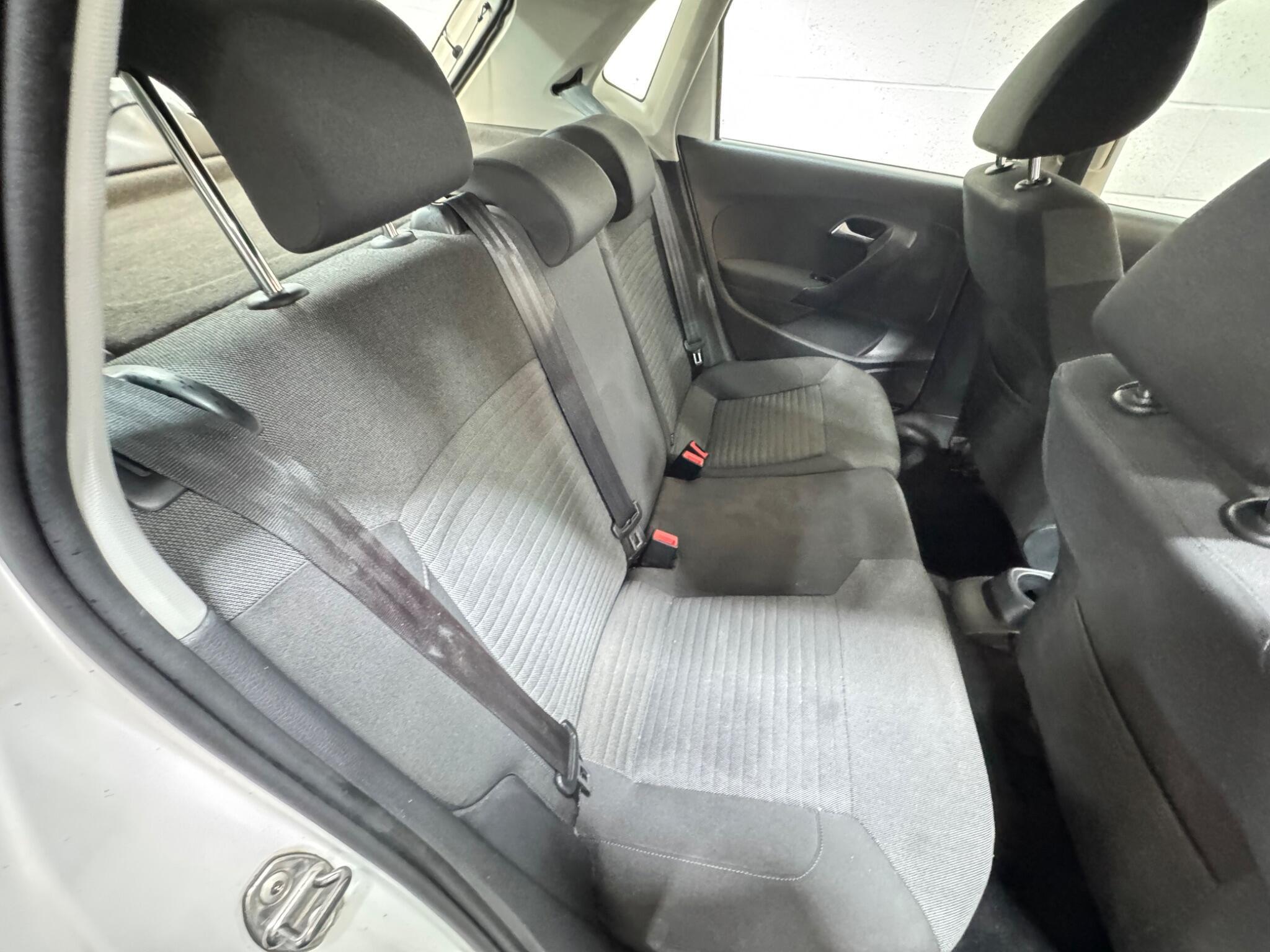 Volkswagen Polo - Image 11