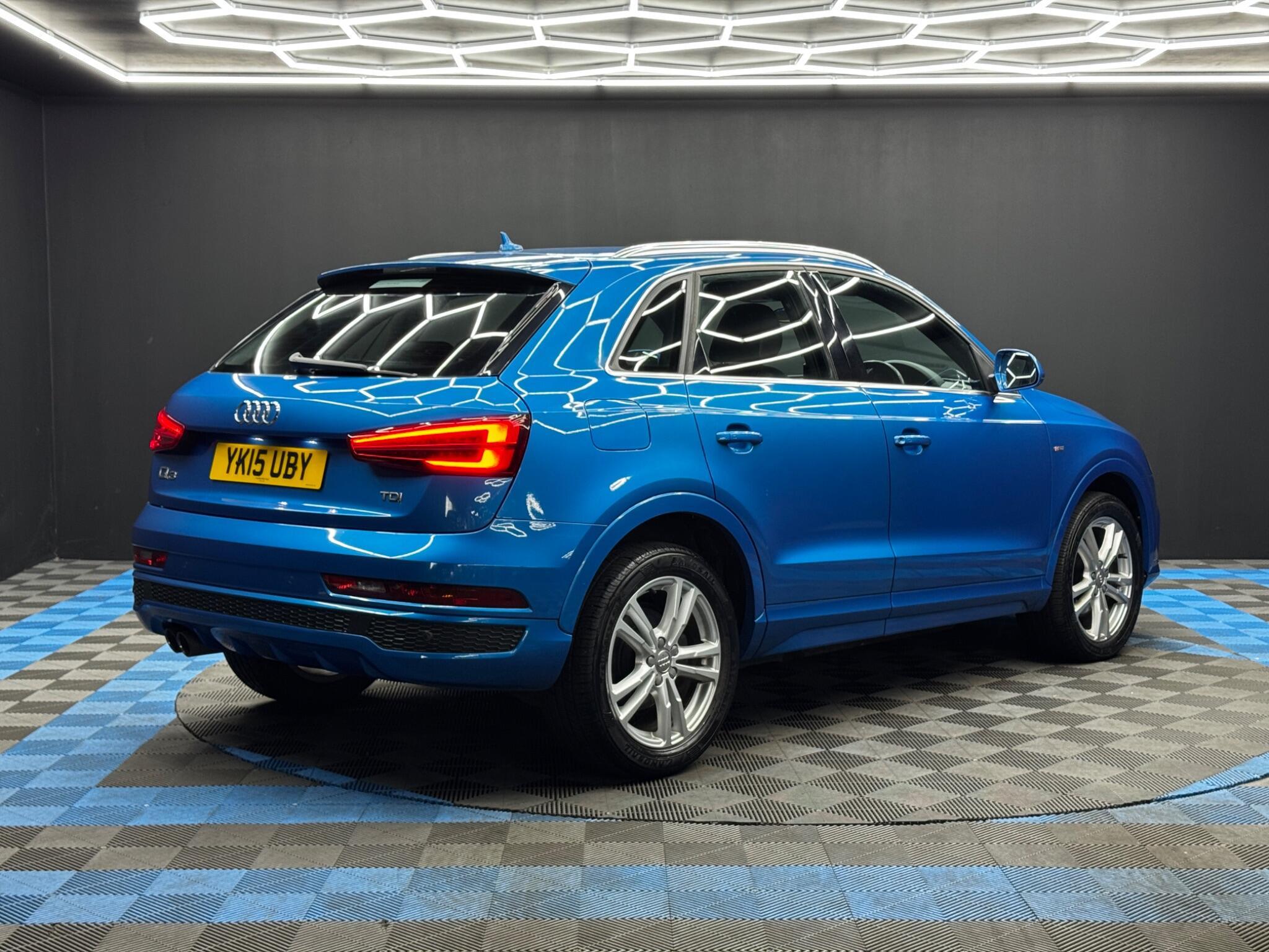 Audi Q3 - Image 5