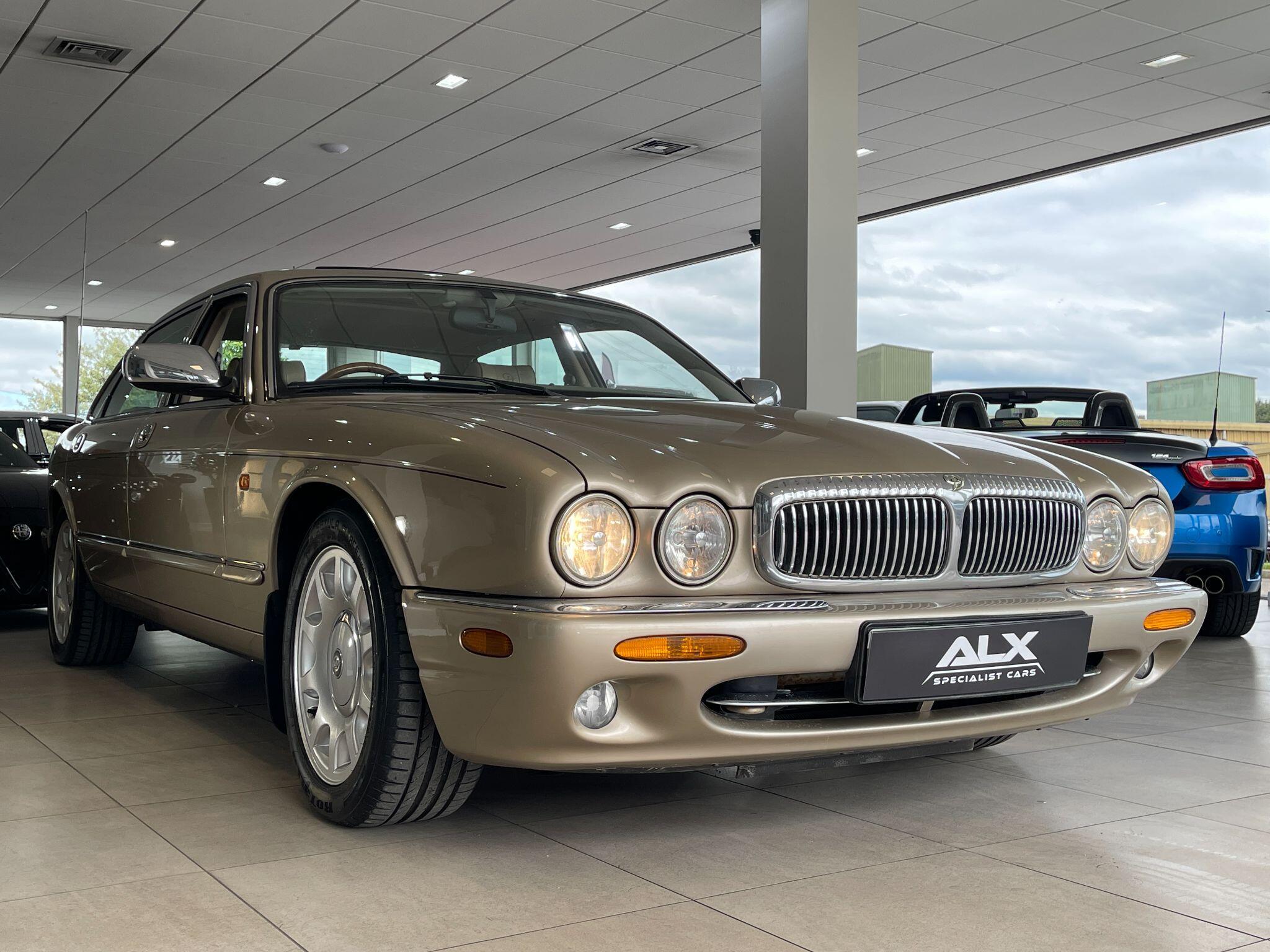 Daimler Super V8 - Image 3