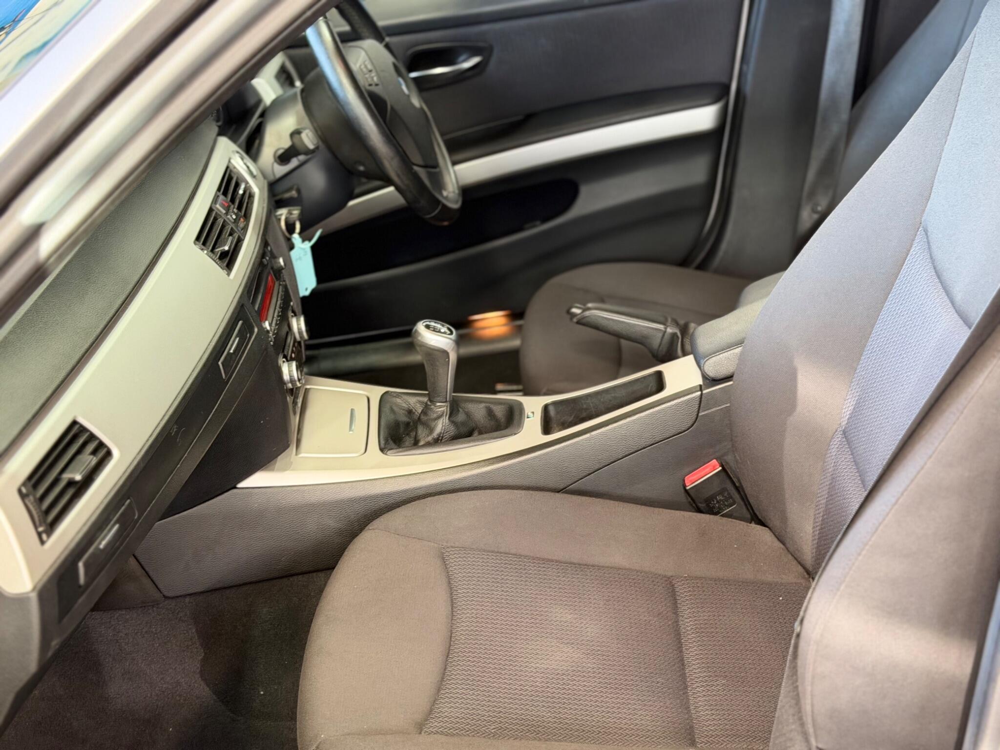 BMW 3 Series - Image 32