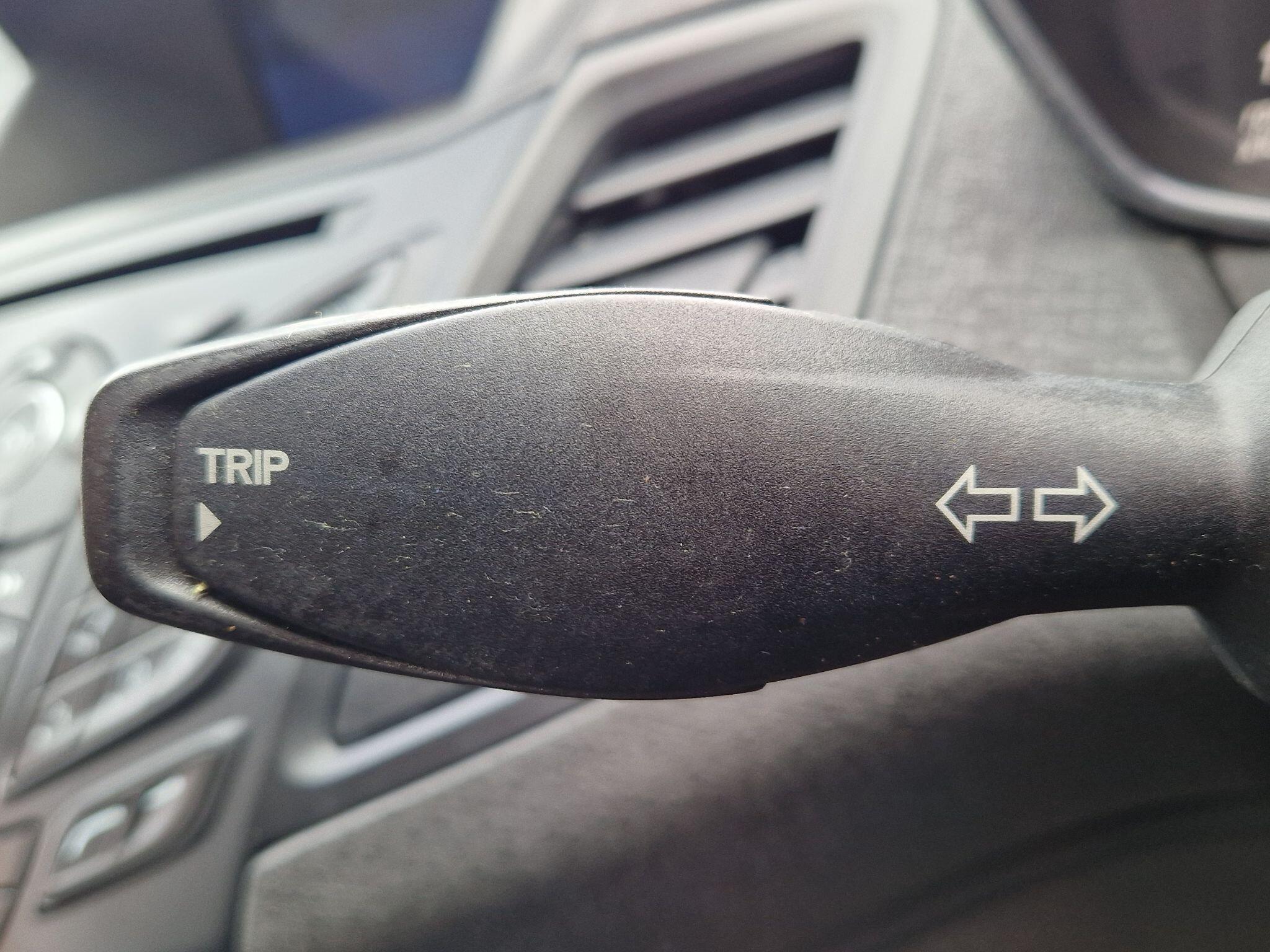 Ford Fiesta - Image 27