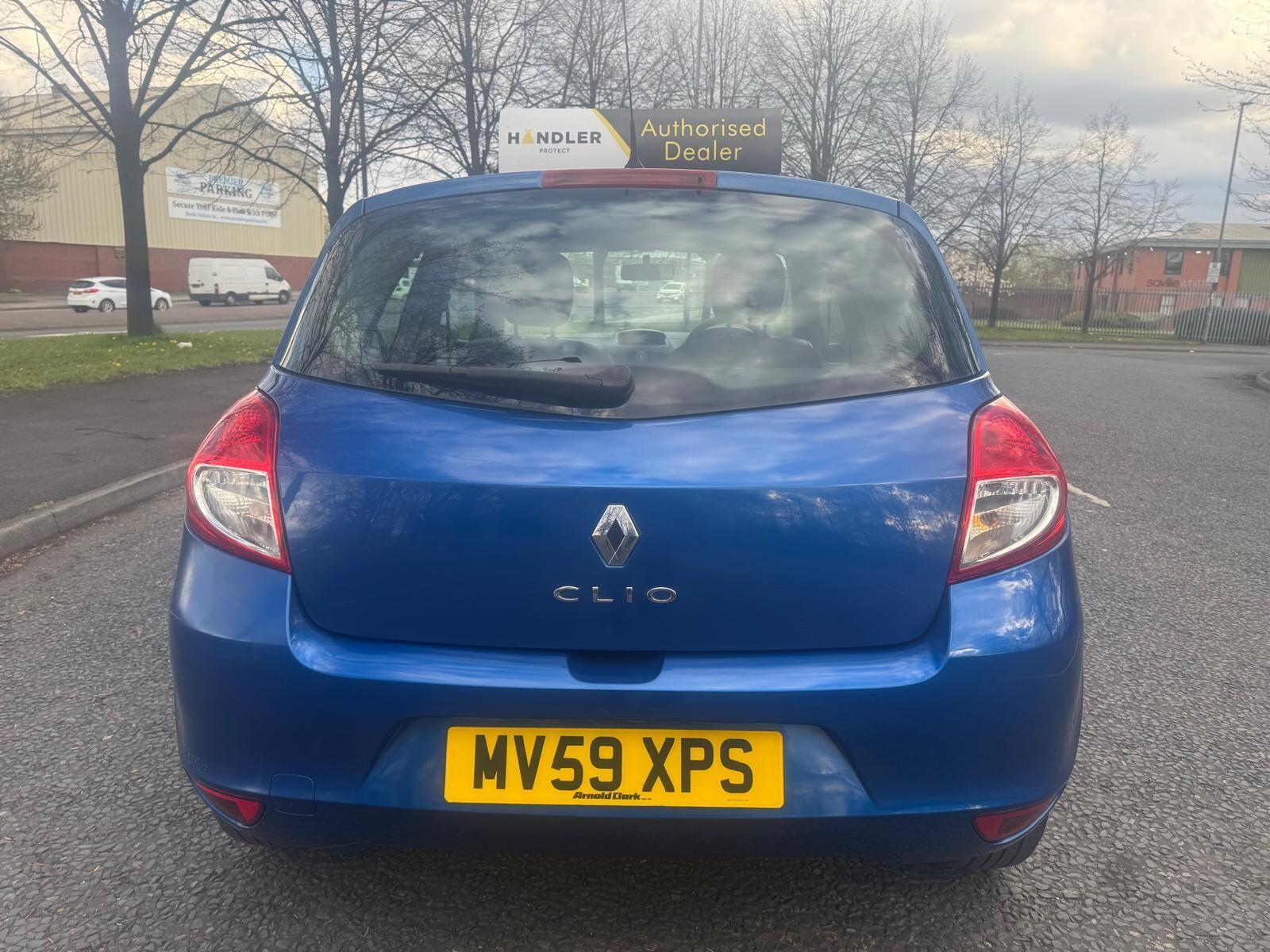 Renault Clio - Image 10