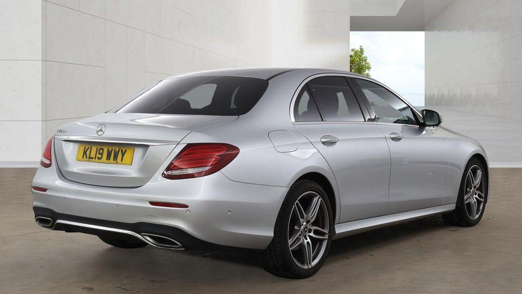 Mercedes-benz E-CLASS - Image 7