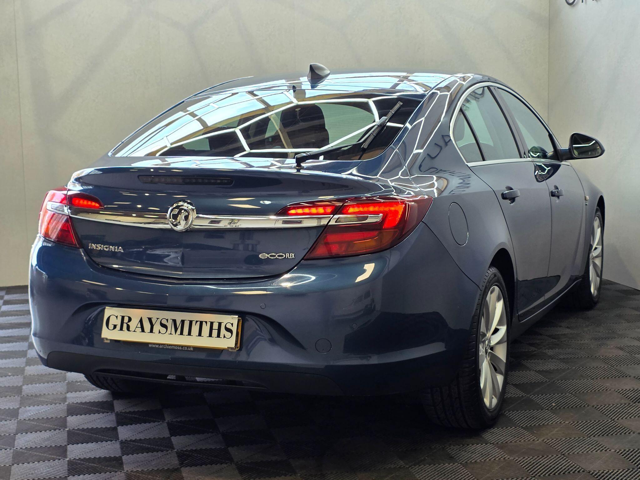 Vauxhall Insignia - Image 10
