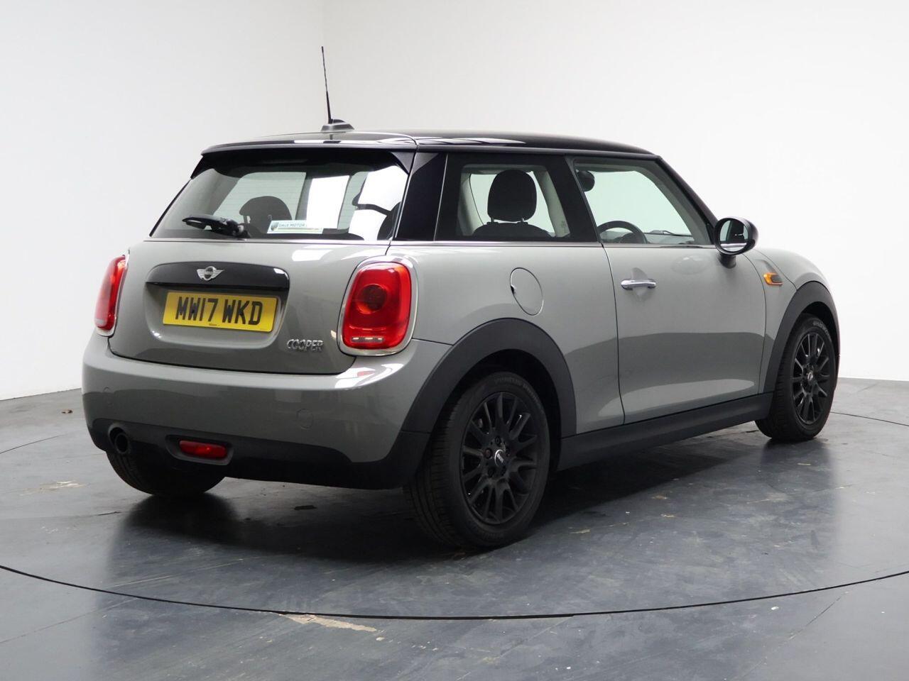 MINI Hatch - Image 12