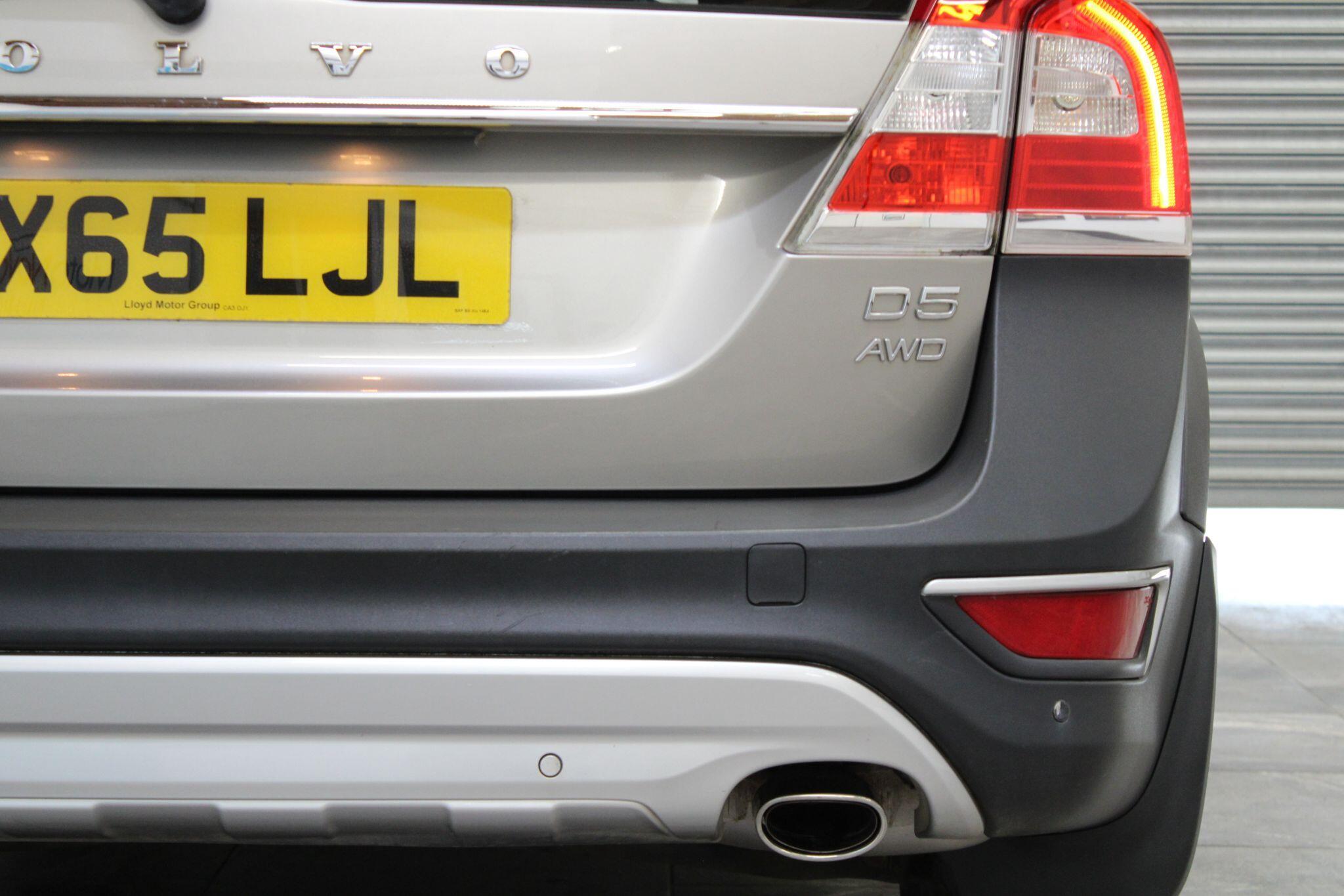 Volvo XC70 - Image 15