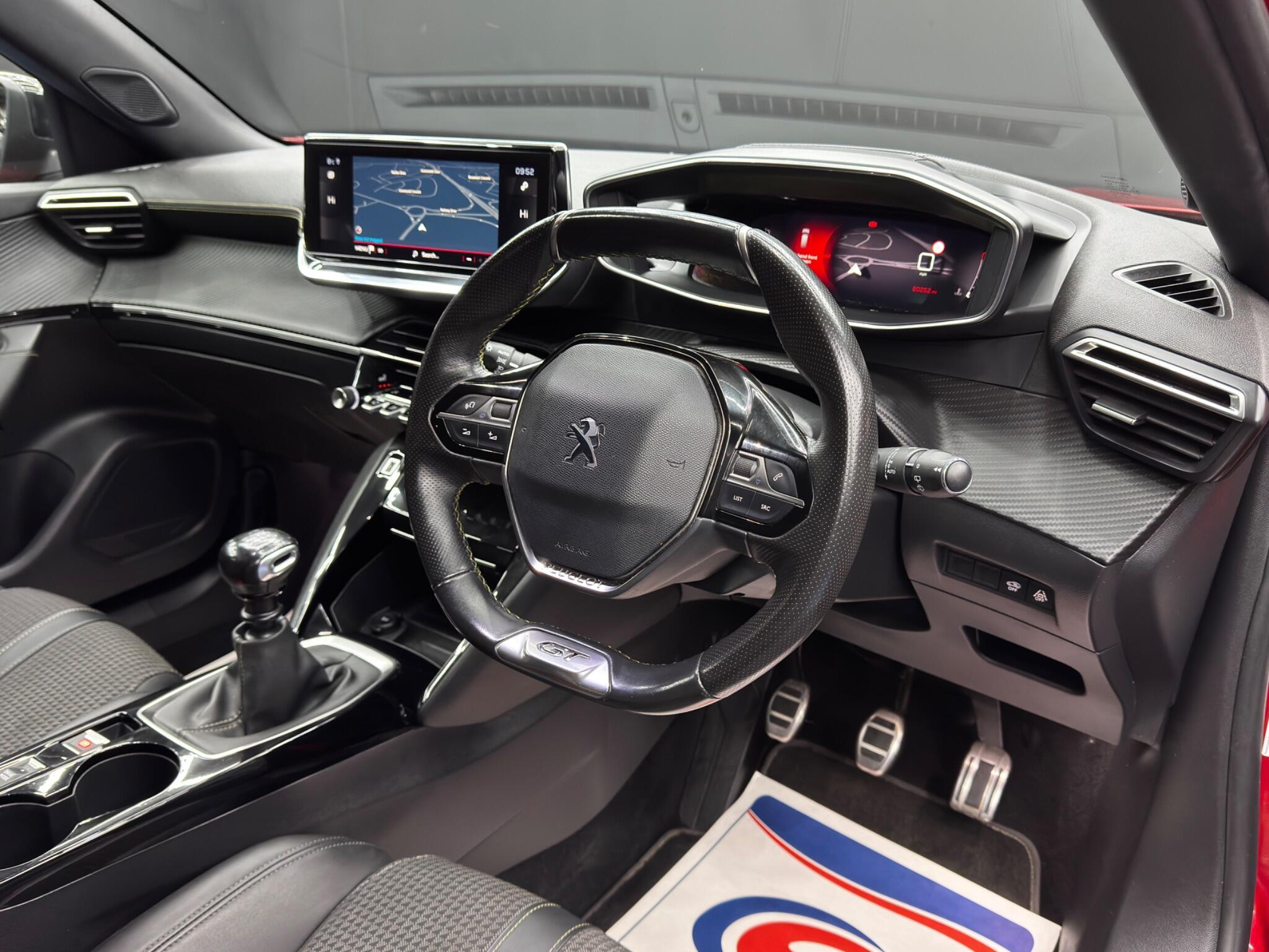 Peugeot 2008 - Image 9