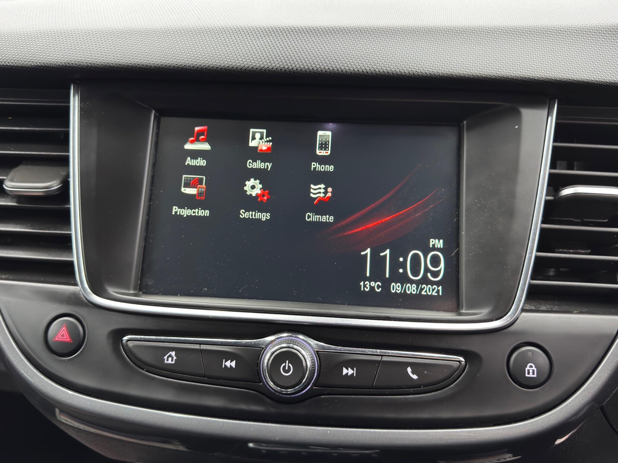 Vauxhall Crossland - Image 28