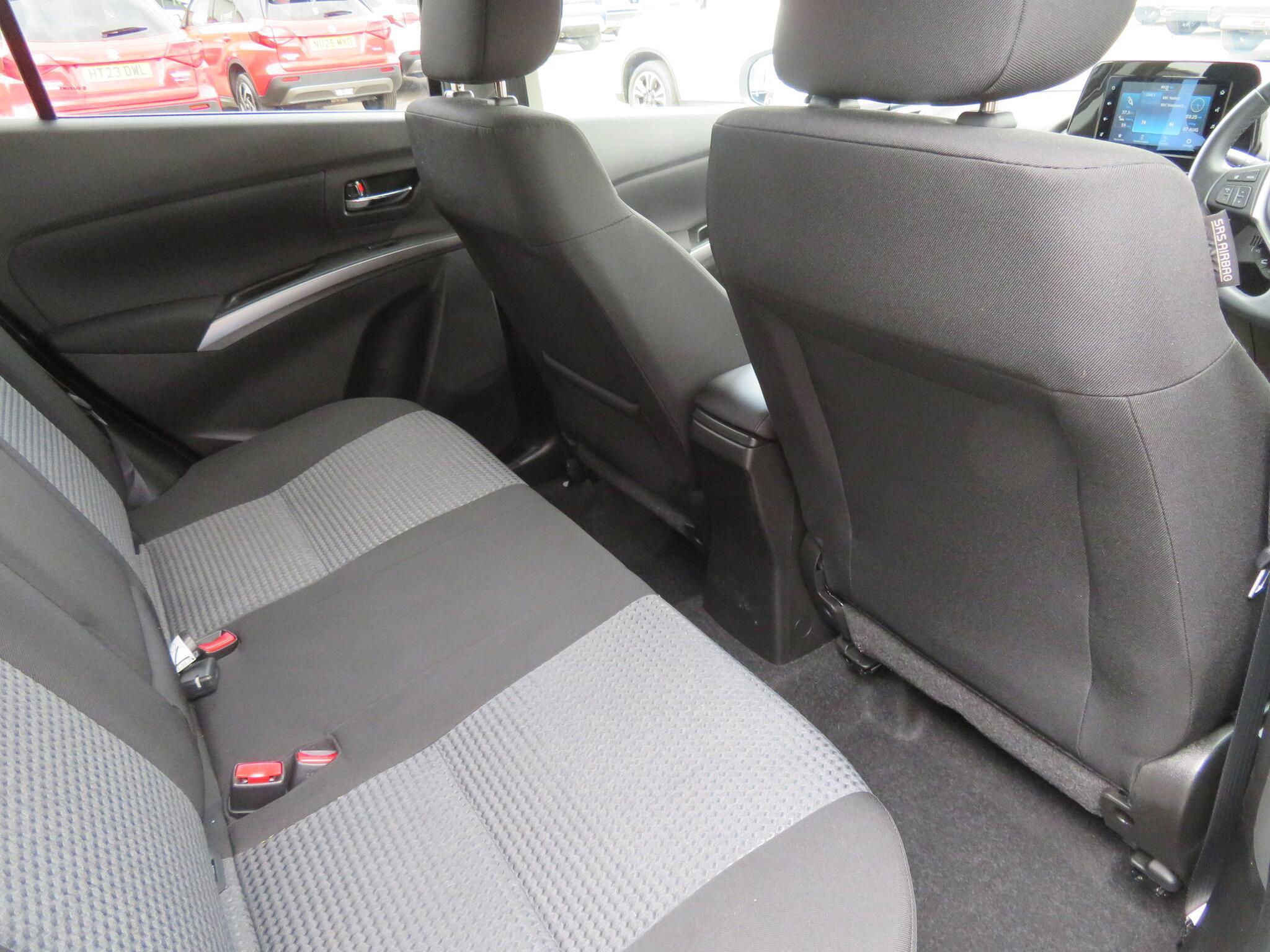 Suzuki S-Cross - Image 18