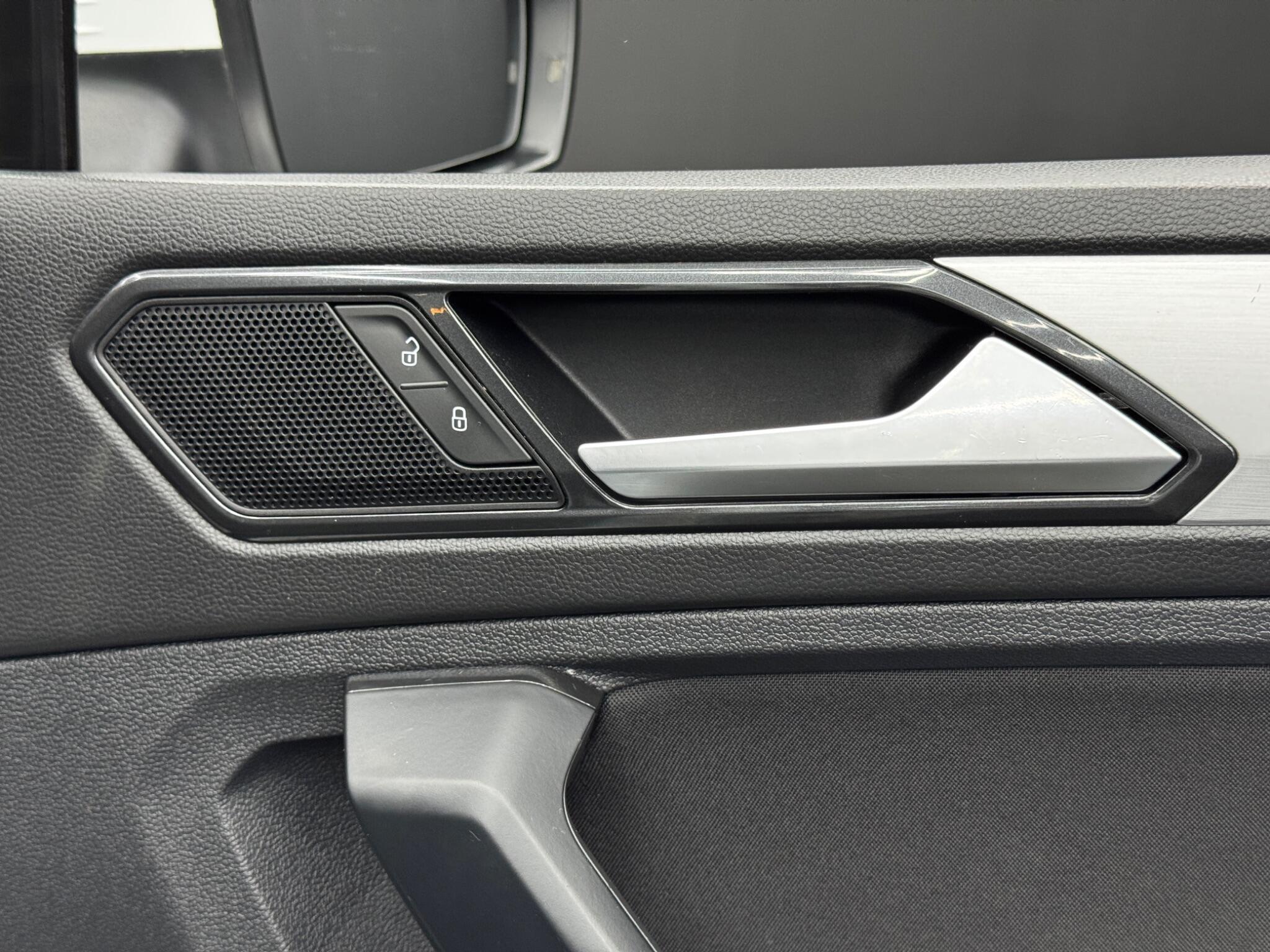 Volkswagen Tiguan - Image 41