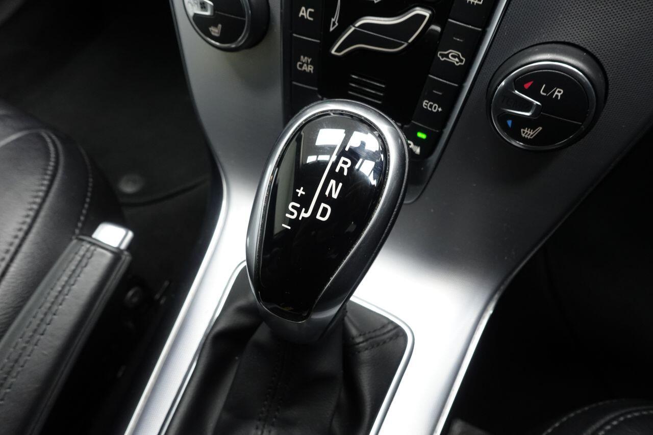 Volvo V40 - Image 44