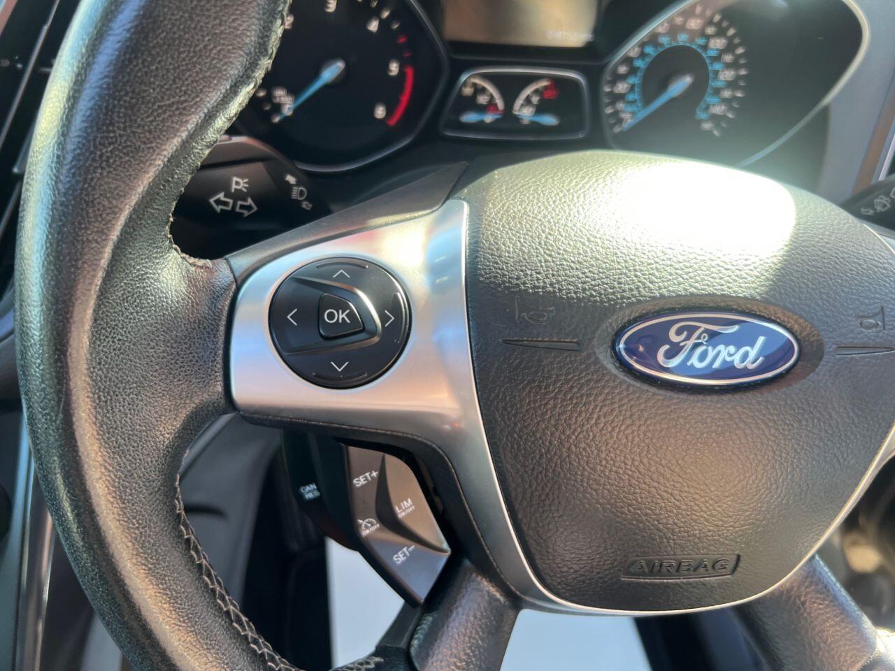 Ford Kuga - Image 28