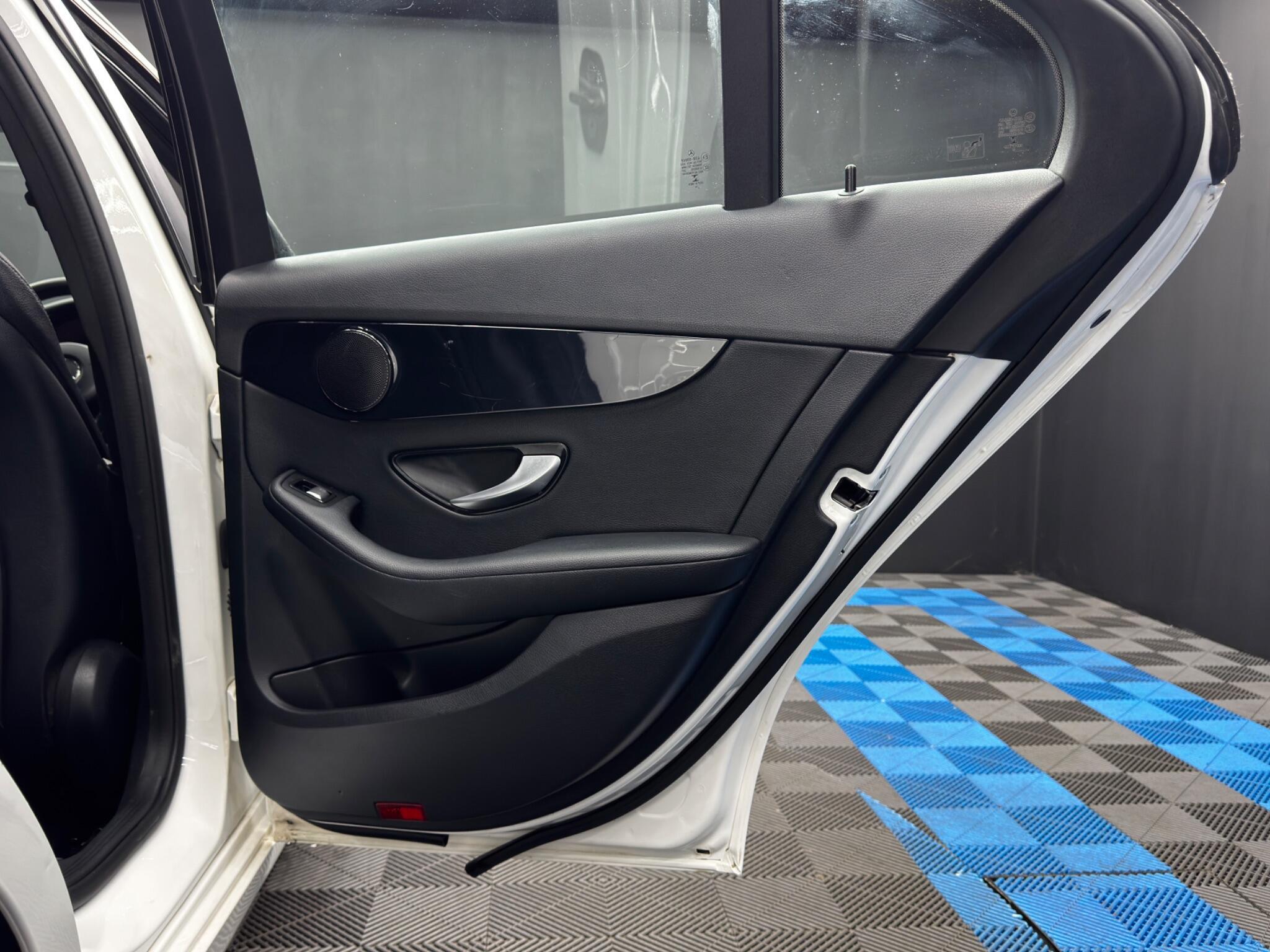 Mercedes C Class - Image 38