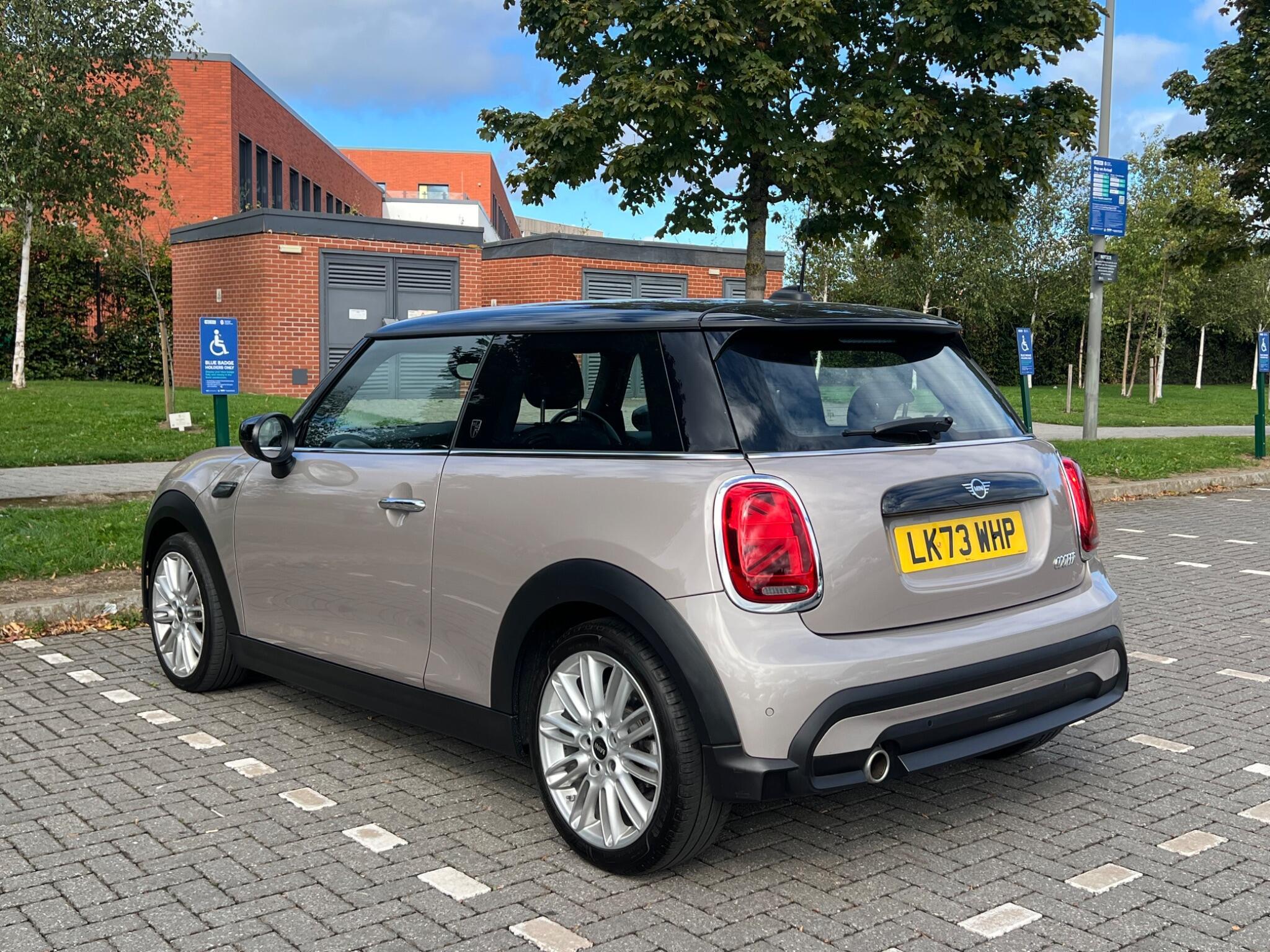 MINI Hatch - Image 4