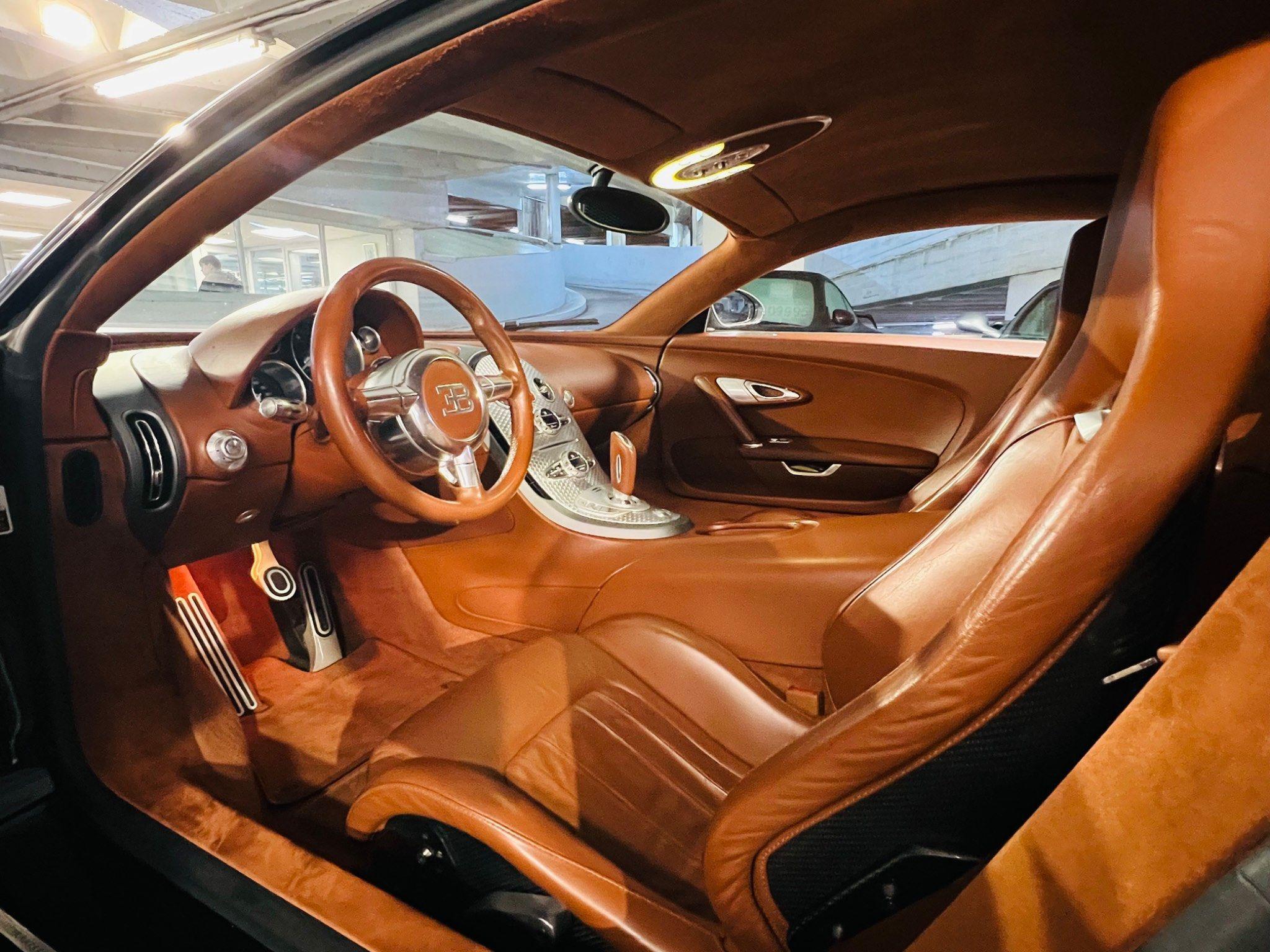 Bugatti Veyron - Image 8