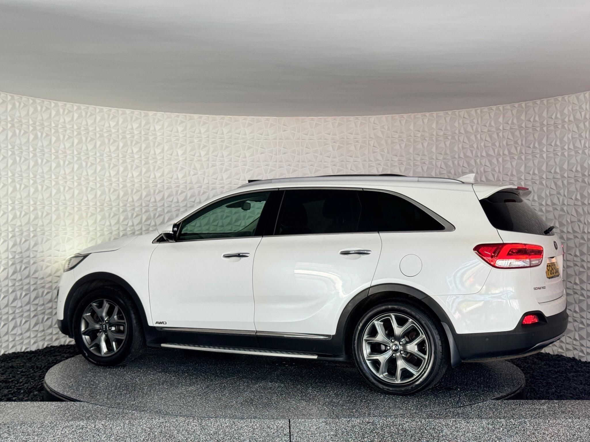 Kia Sorento - Image 17