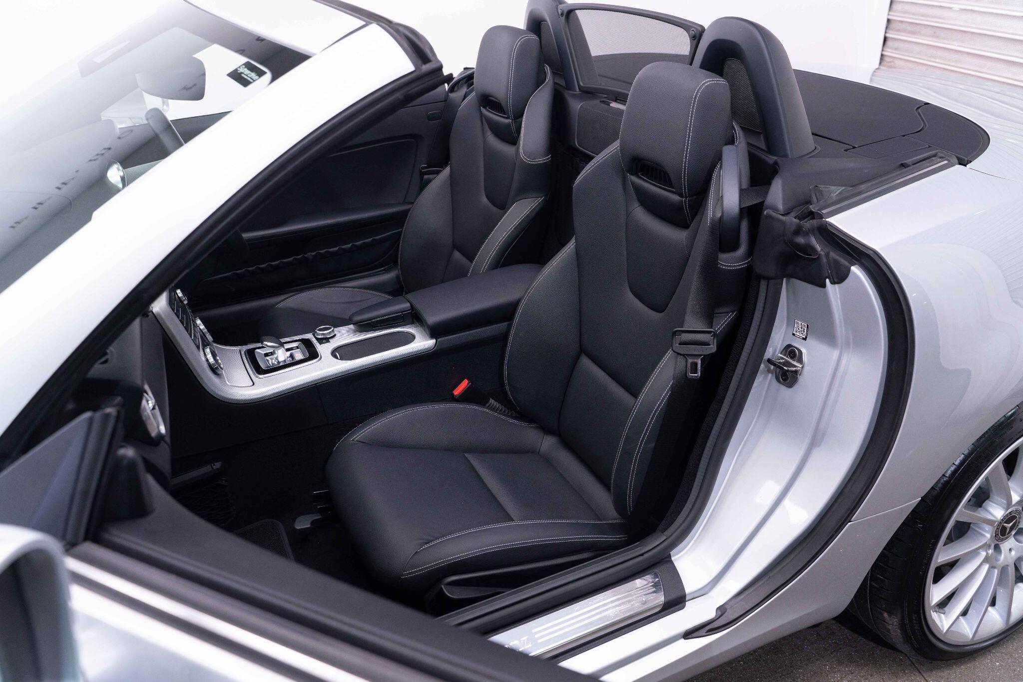 Mercedes SLC - Image 31