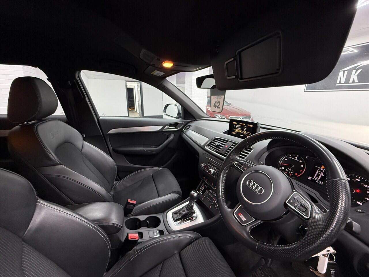 Audi Q3 - Image 15