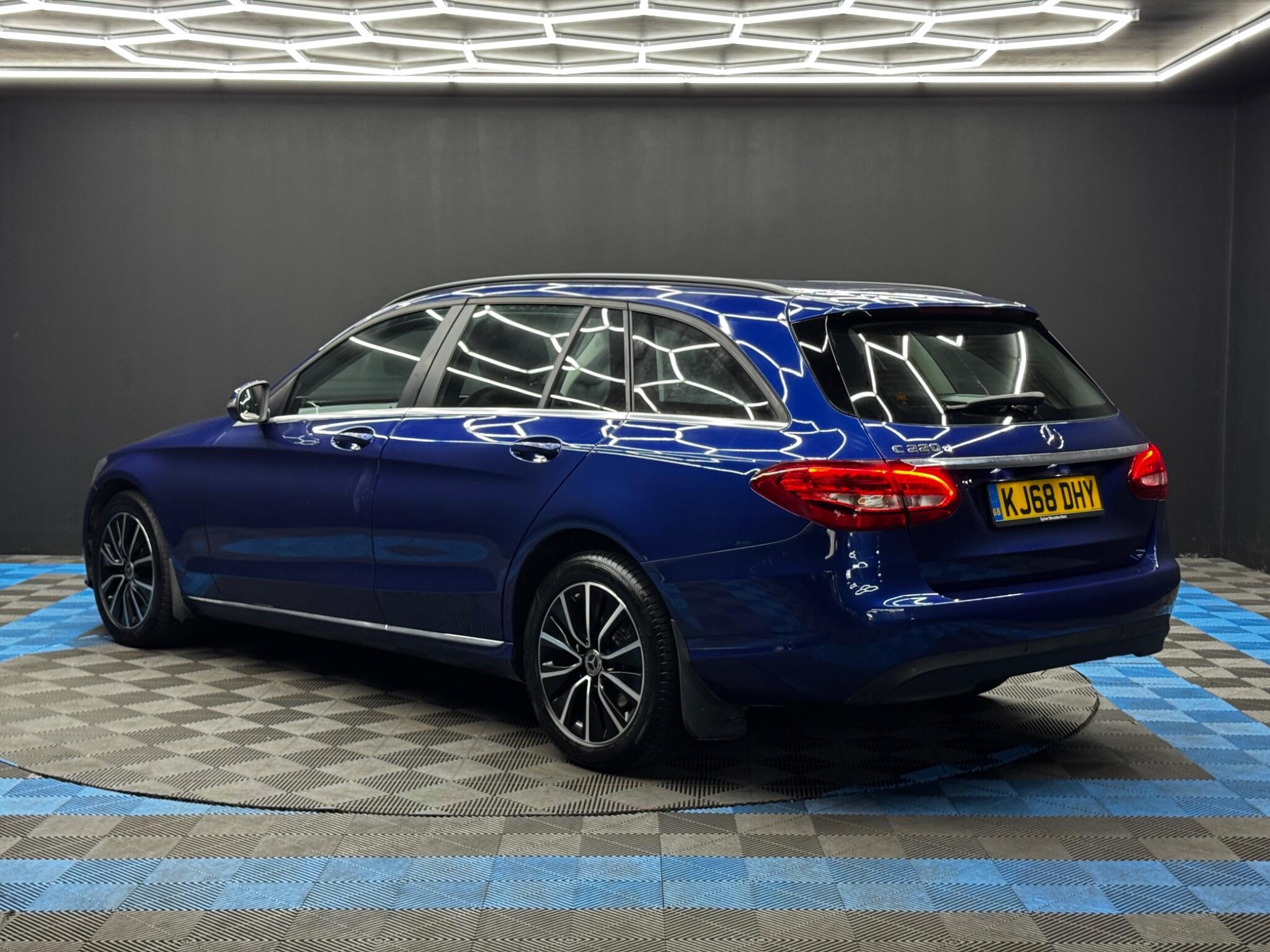 Mercedes C Class - Image 7