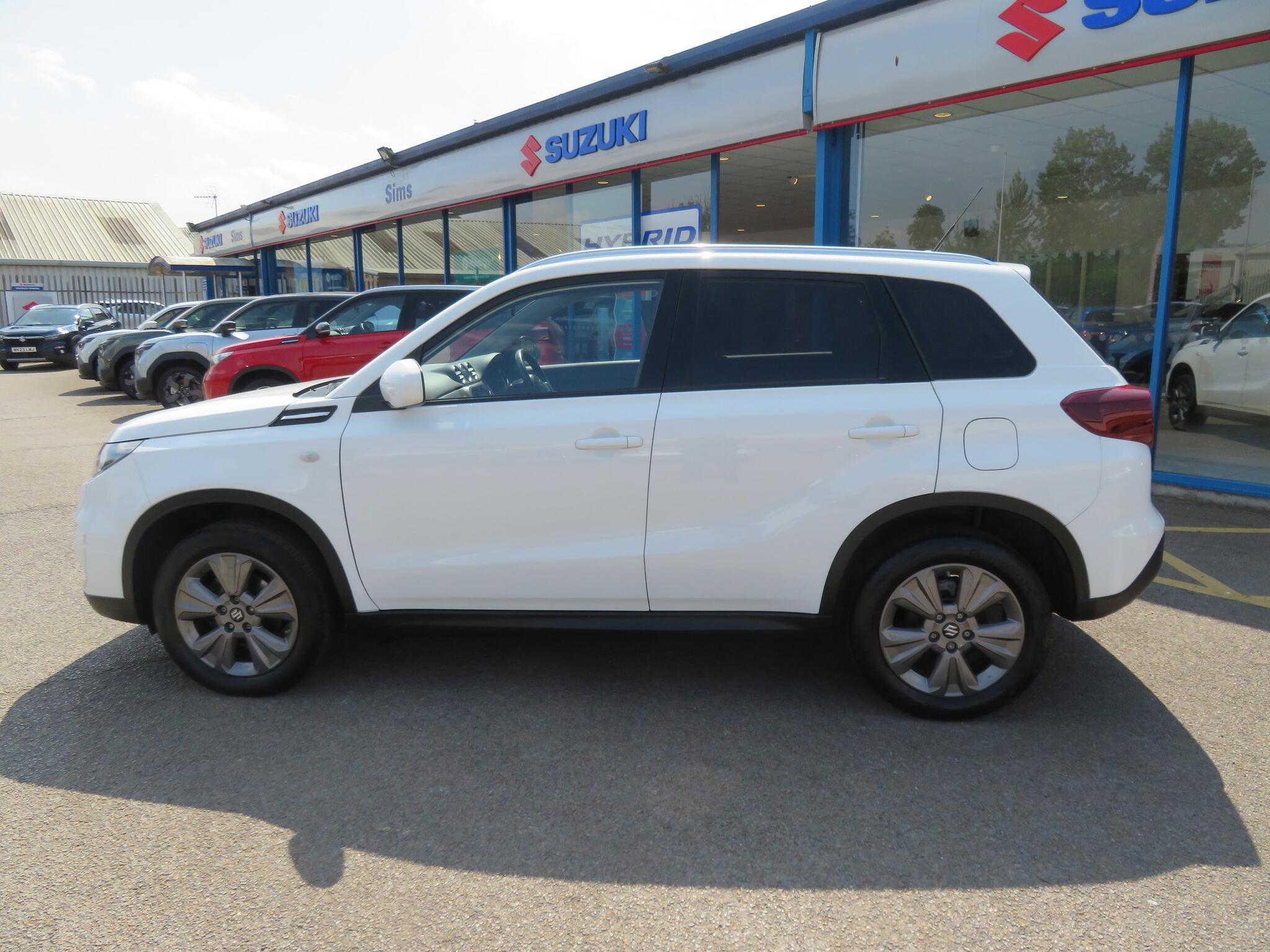 Suzuki Vitara - Image 10