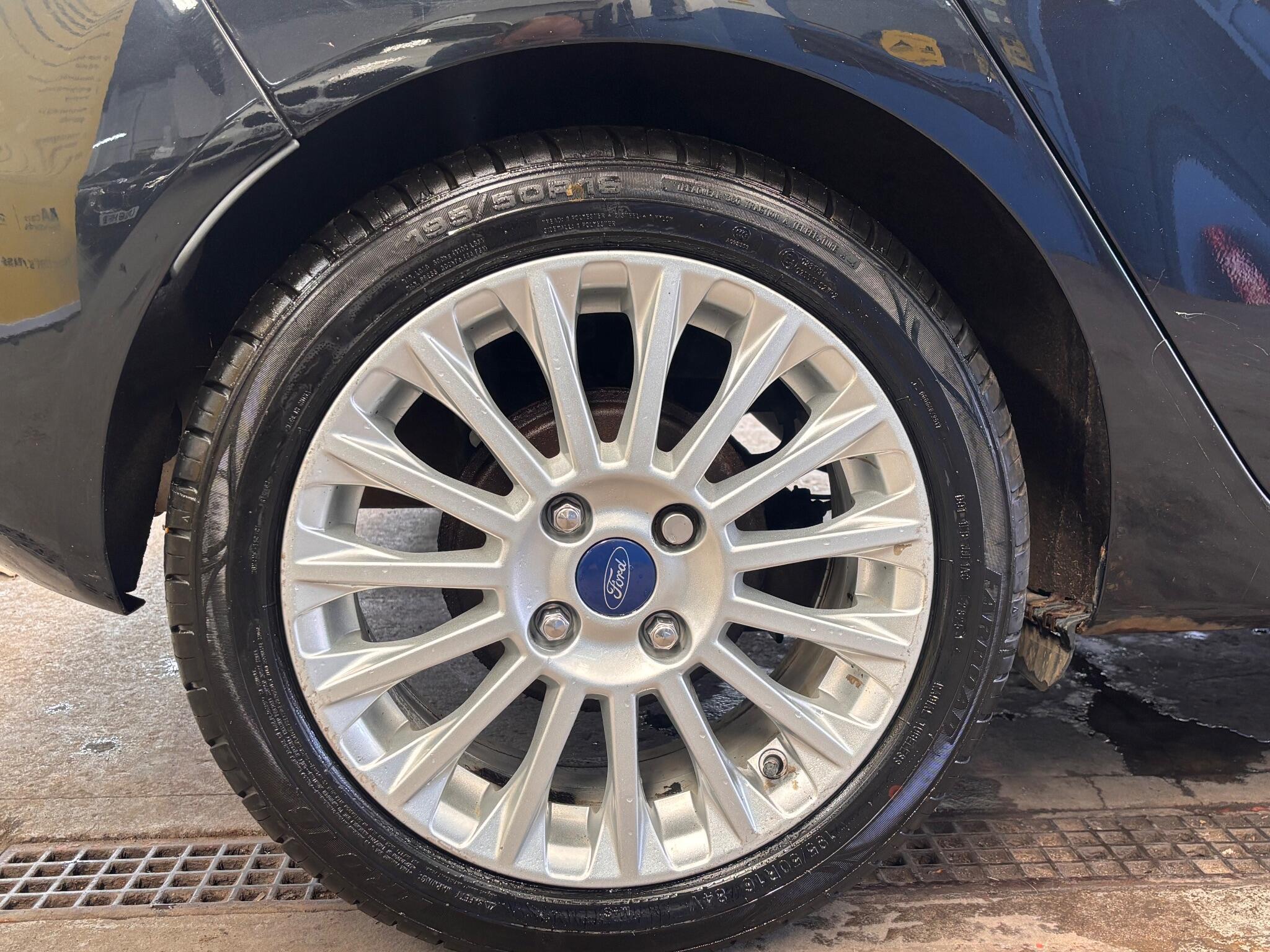 Ford Fiesta - Image 24