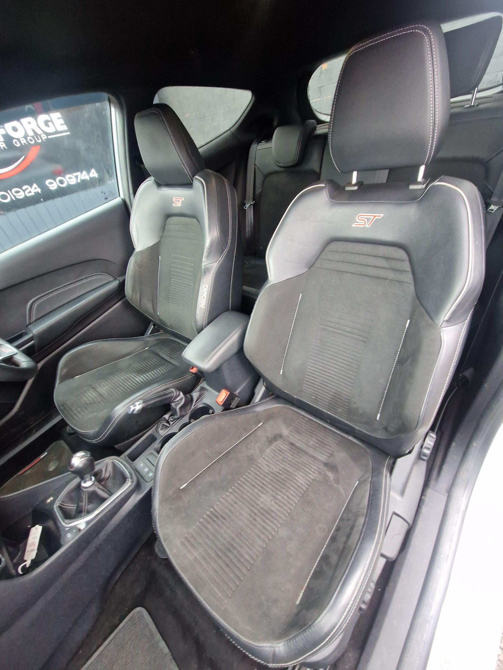 Ford Fiesta - Image 45