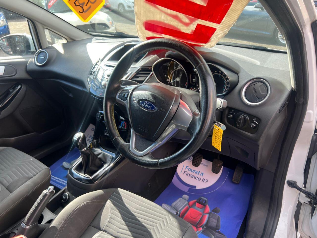 Ford Fiesta - Image 14