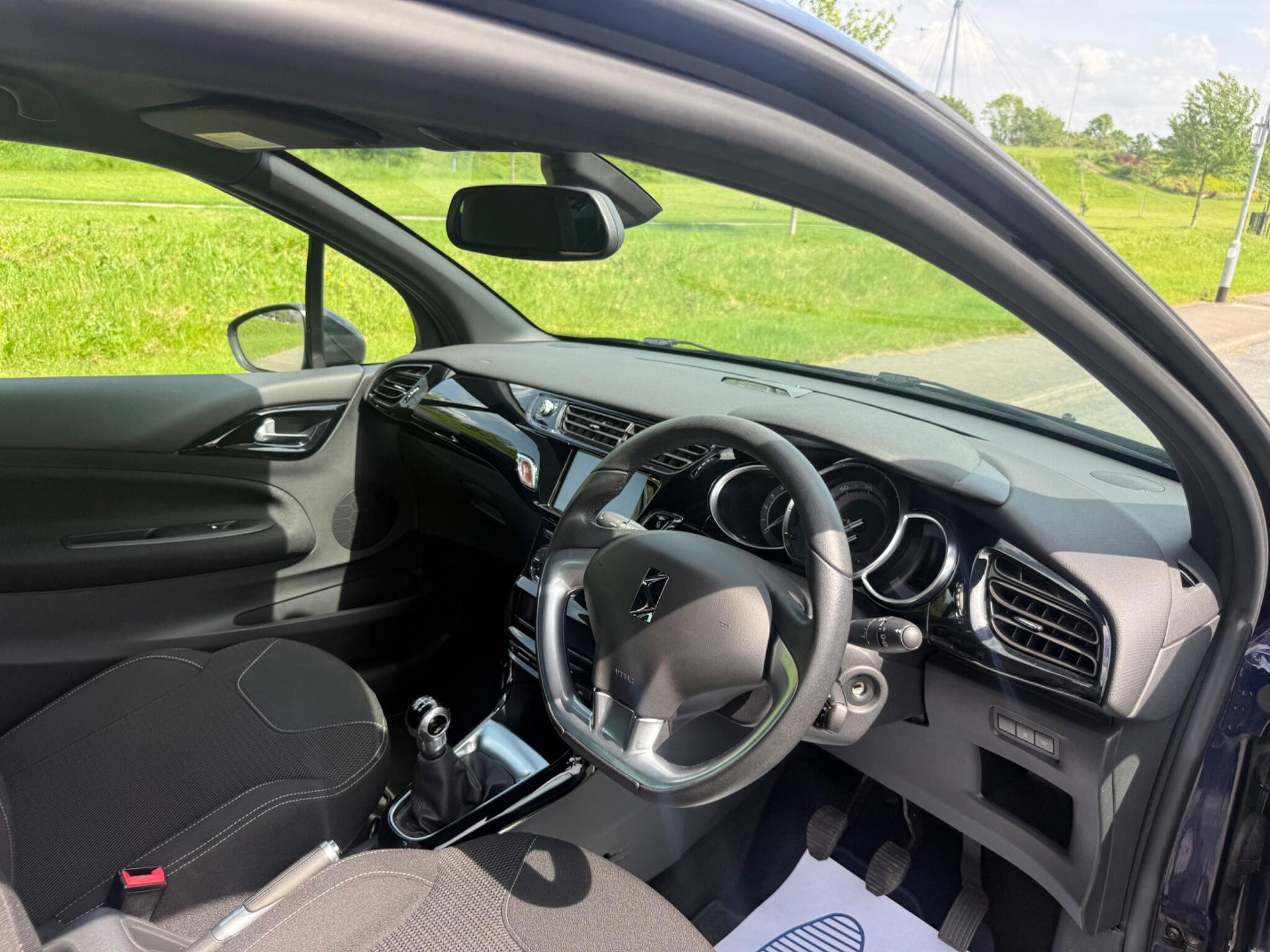 DS AUTOMOBILES DS 3 - Image 17