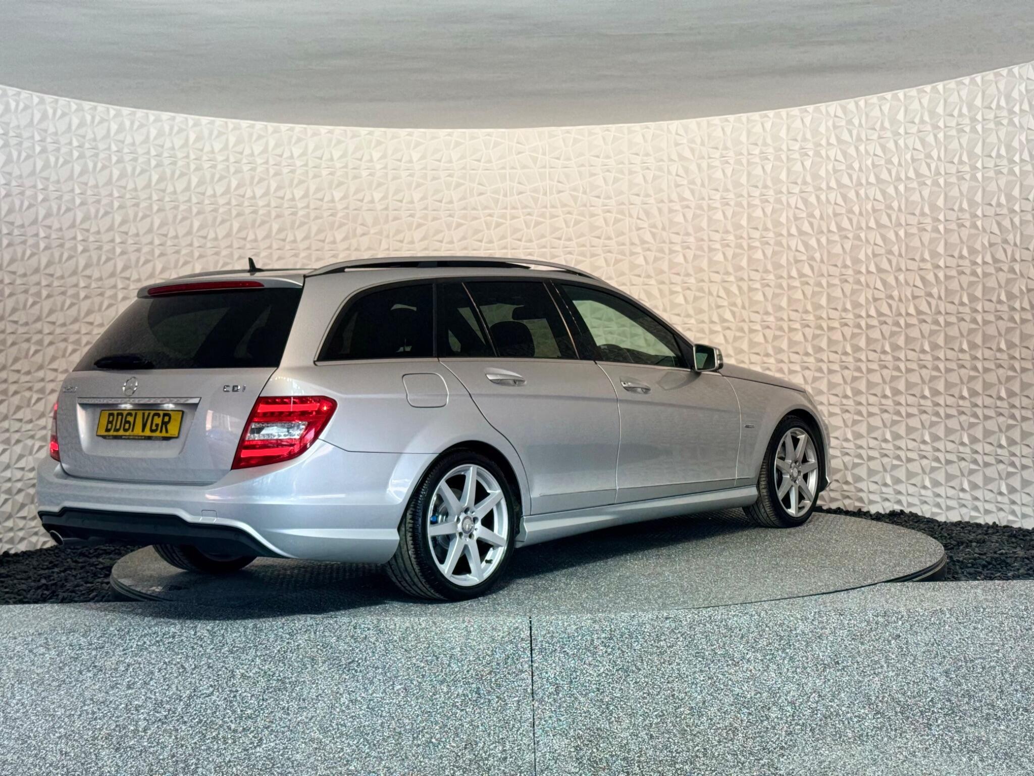 Mercedes C Class - Image 10