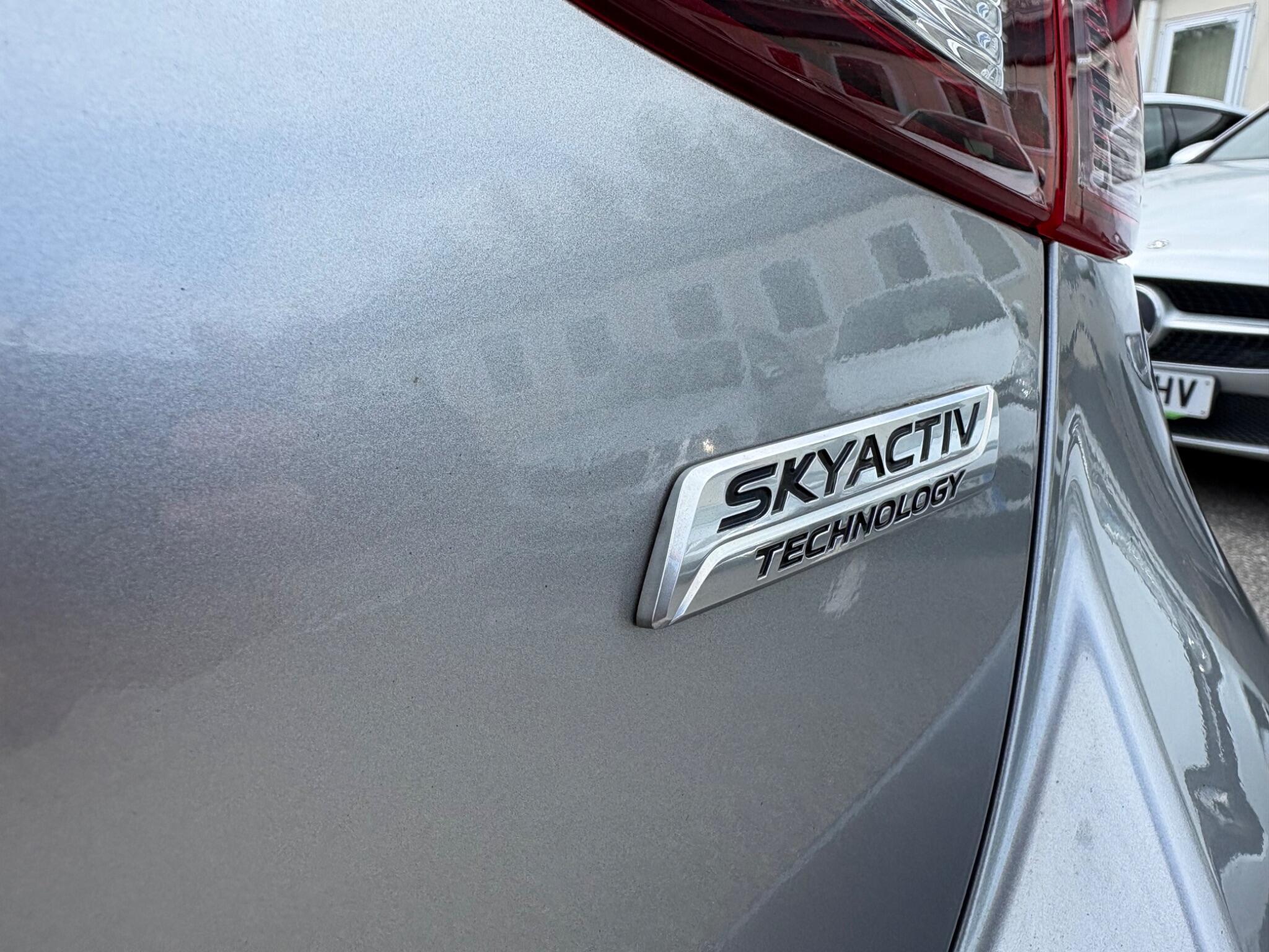 Mazda MAZDA2 - Image 17