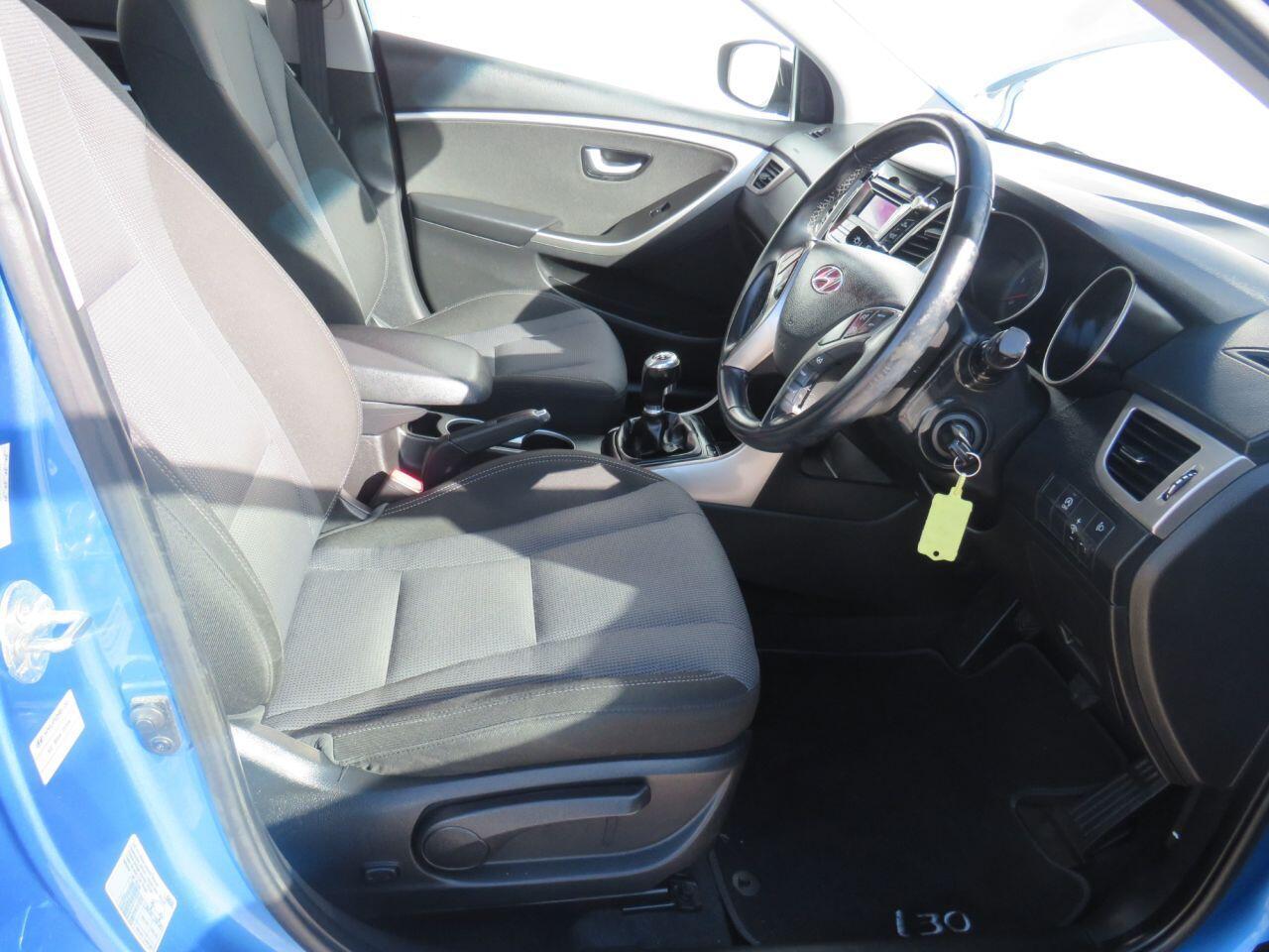 Hyundai i30 - Image 7