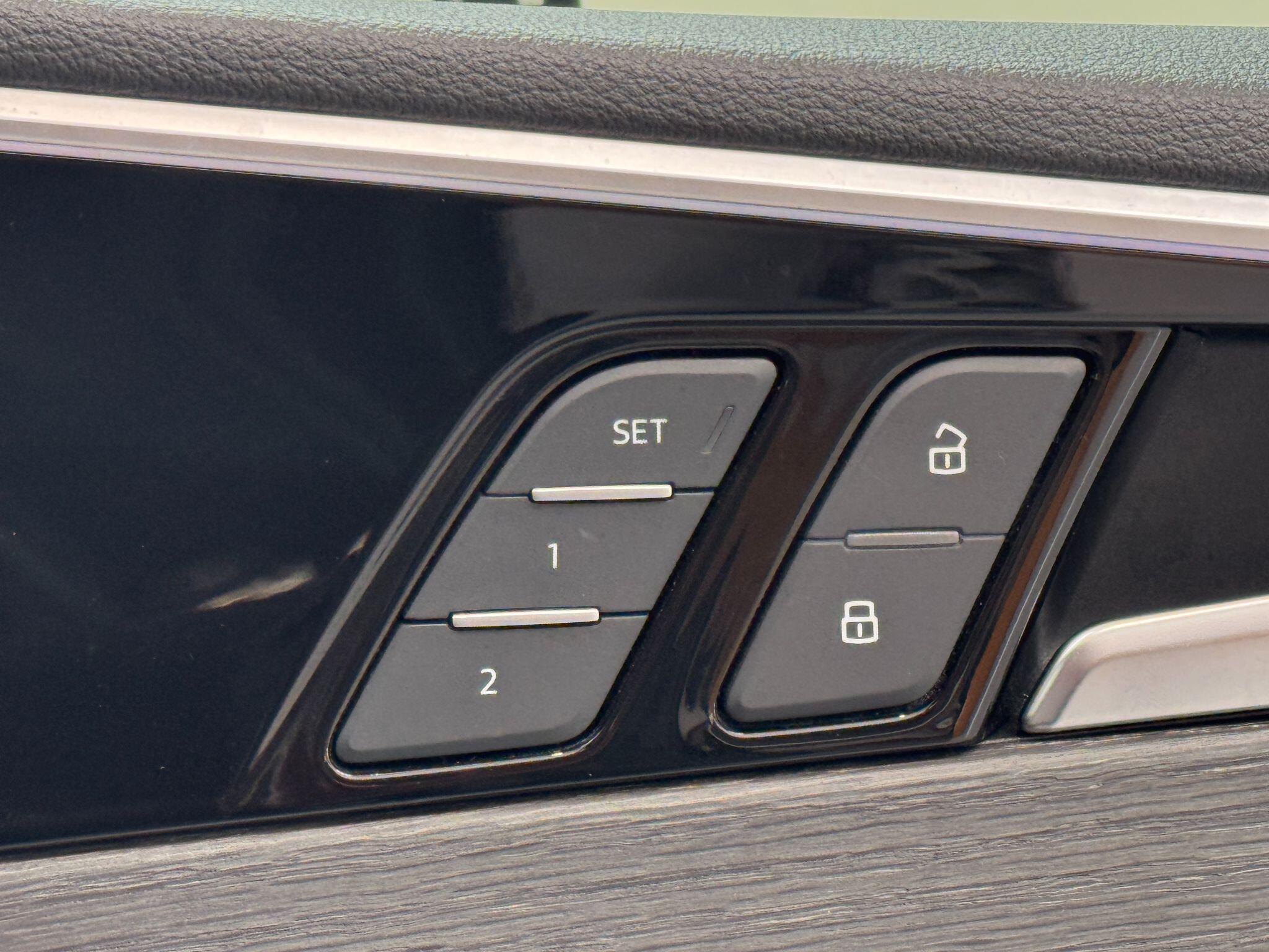 Audi A5 CABRIOLET - Image 82