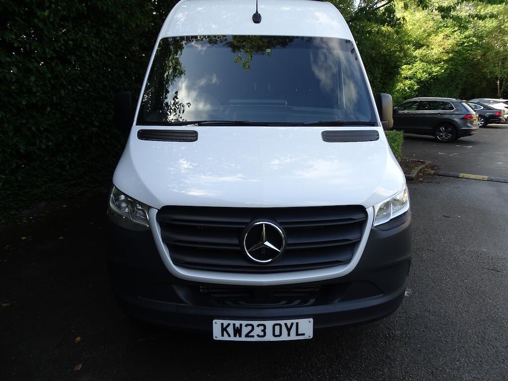 Mercedes Sprinter - Image 8