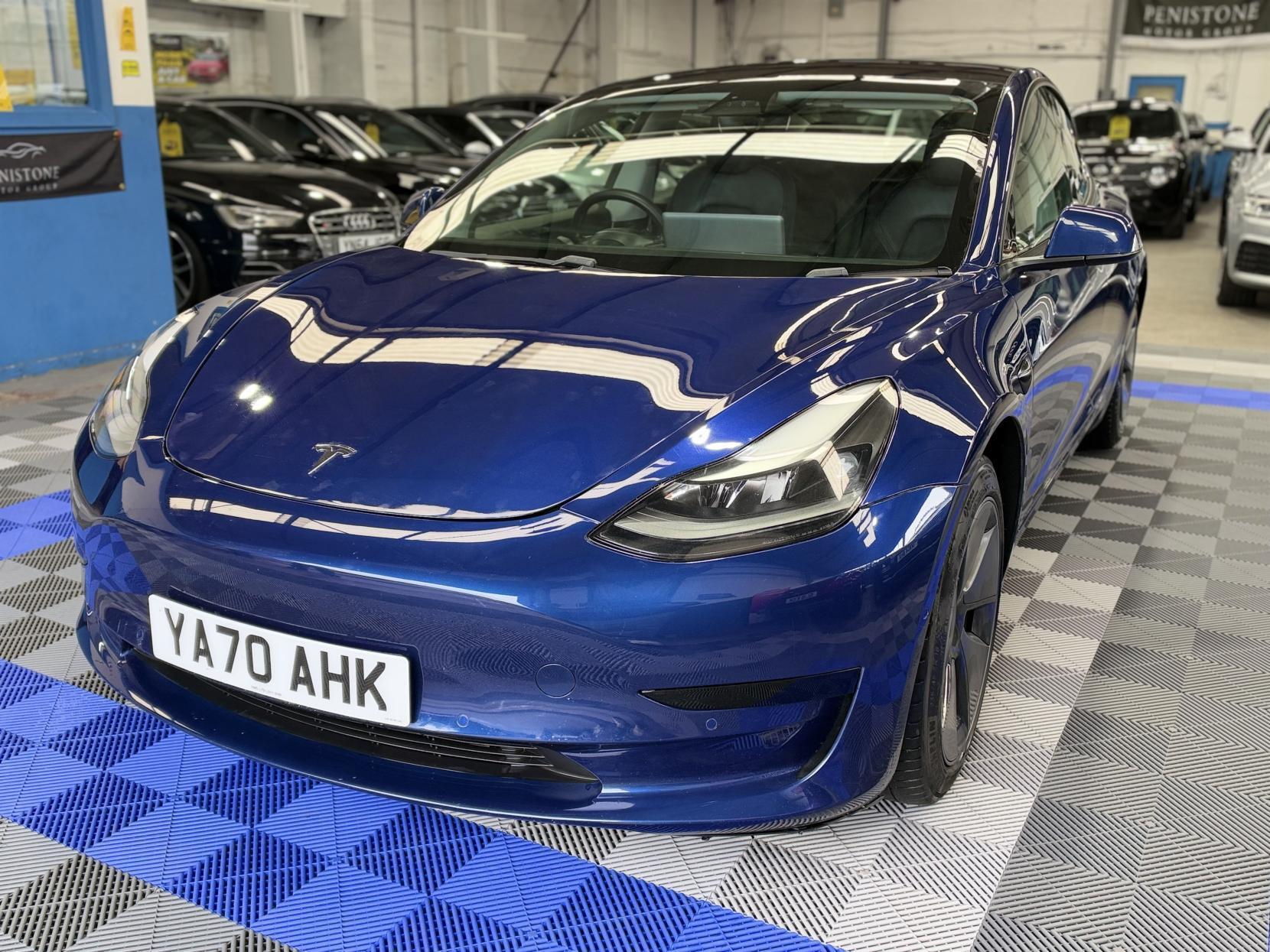 Tesla Model 3 - Image 4