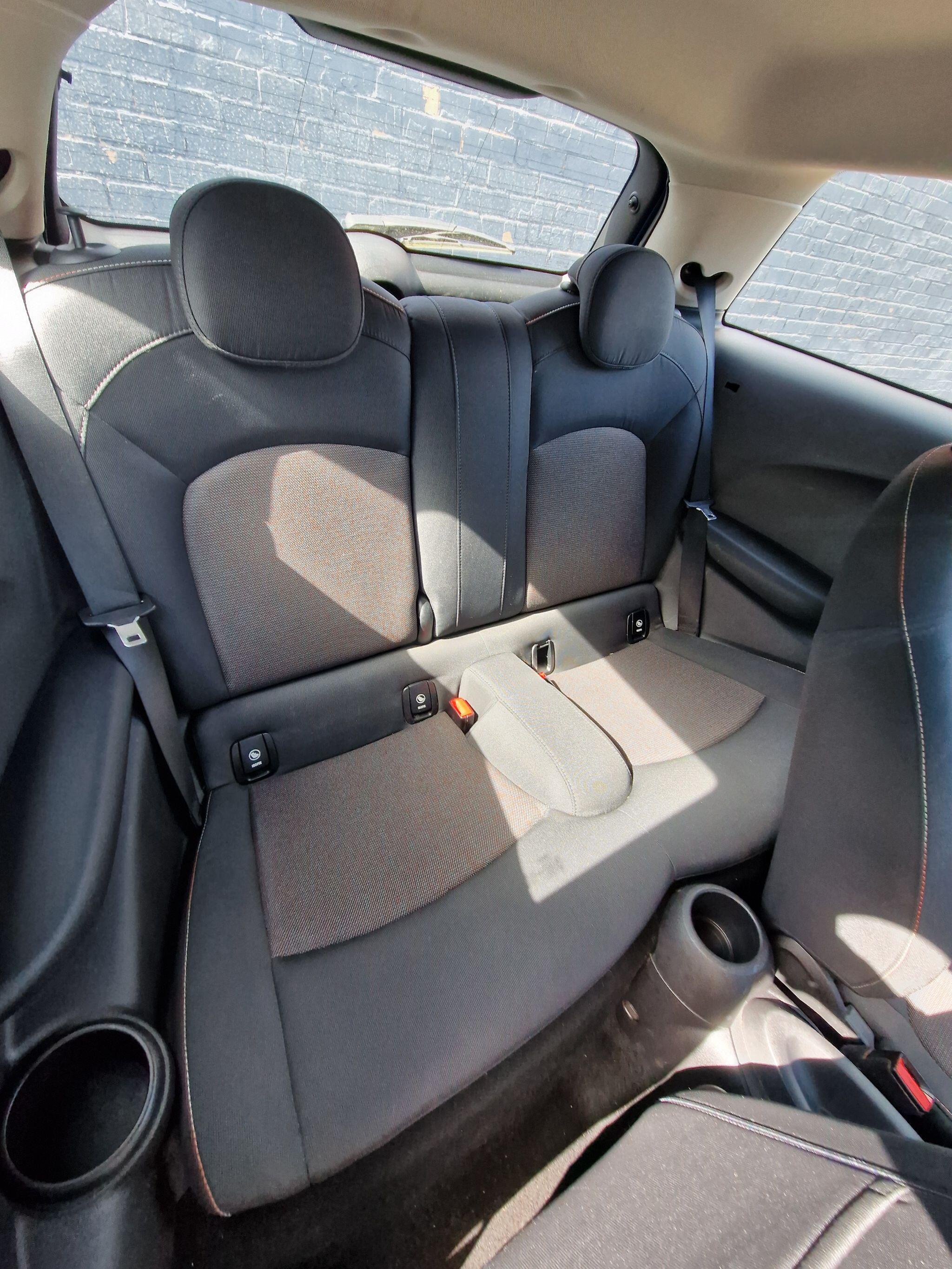 MINI Hatch - Image 32