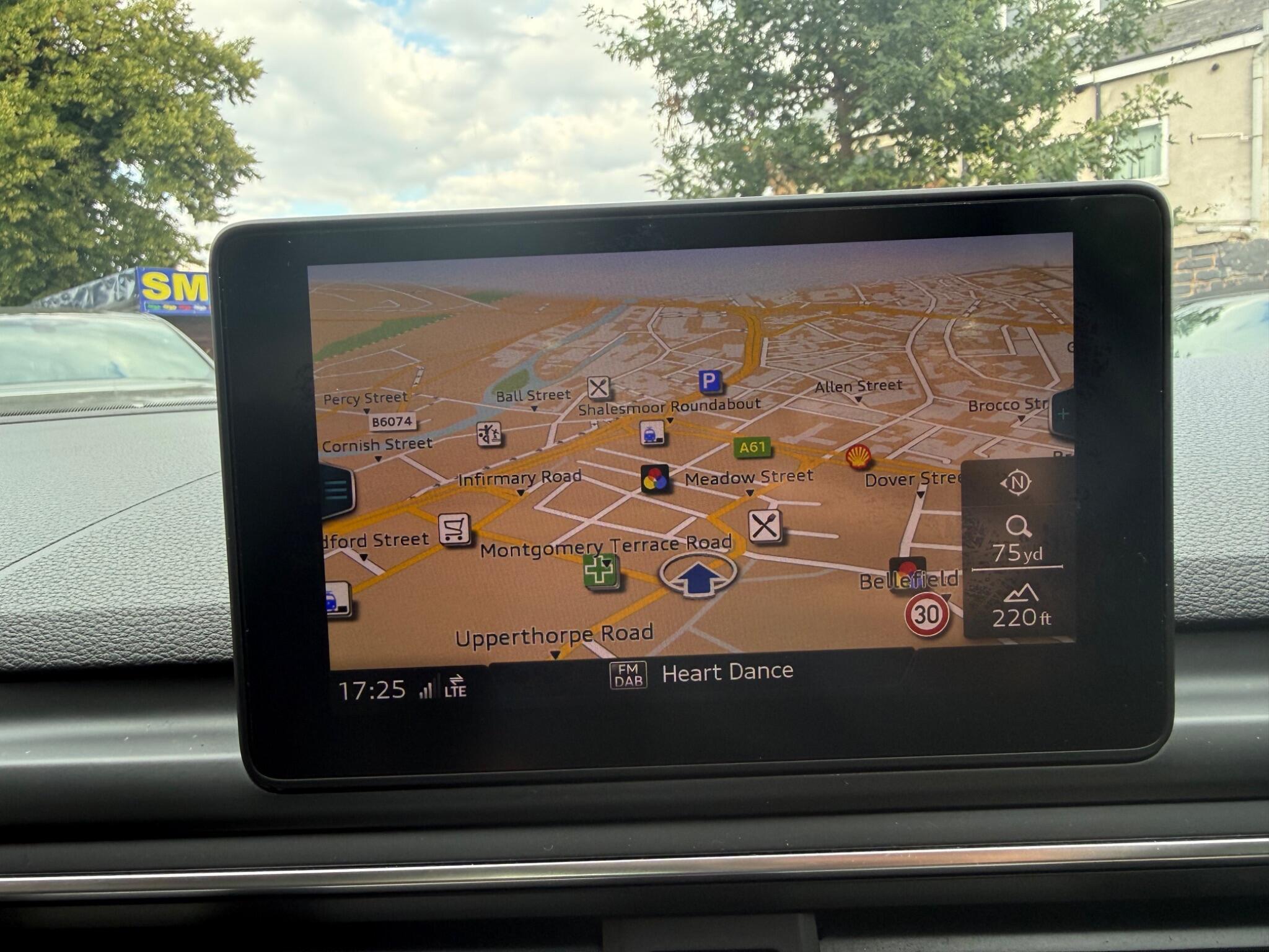 Audi A4 - Image 9