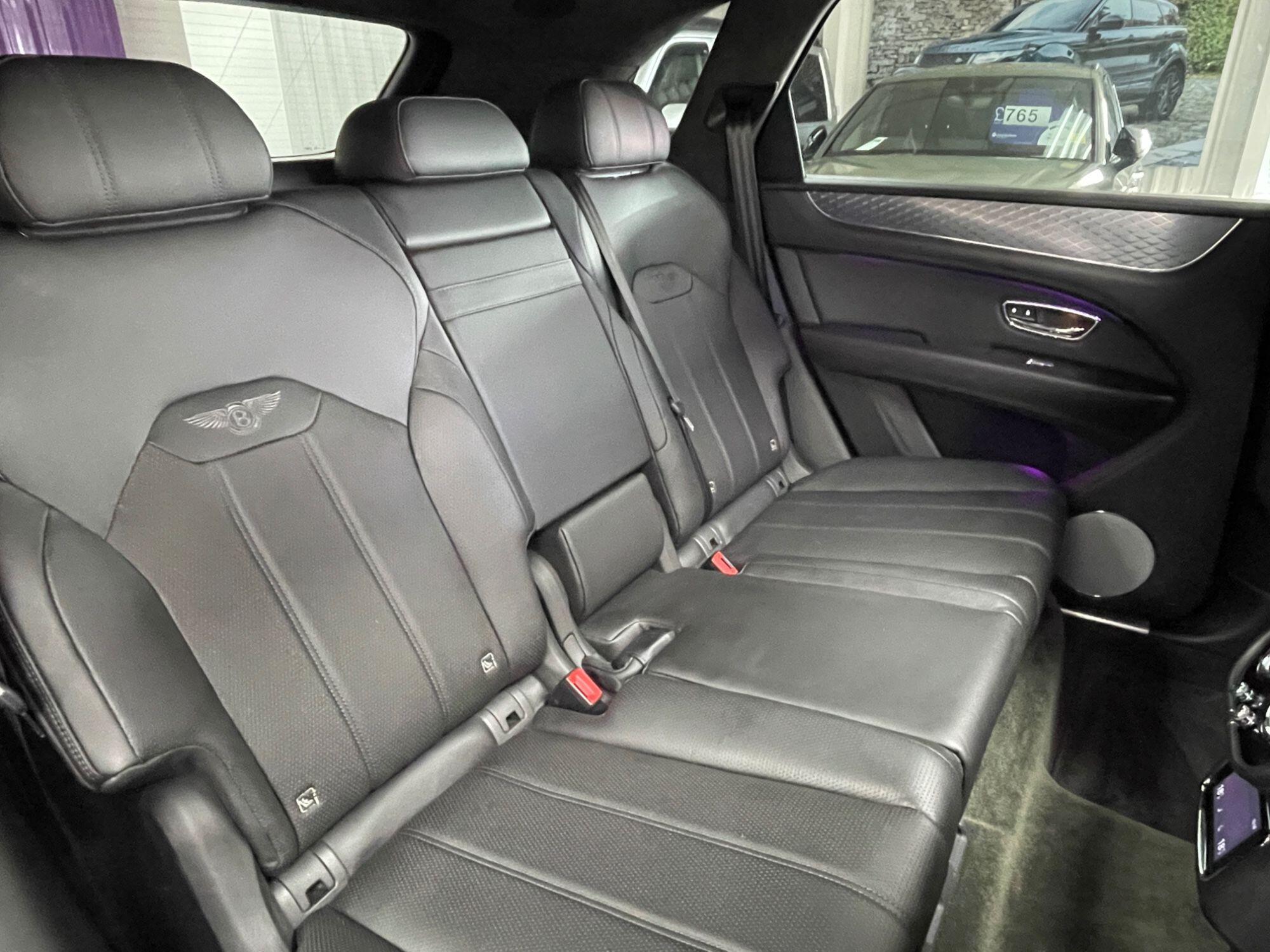 Bentley Bentayga - Image 31