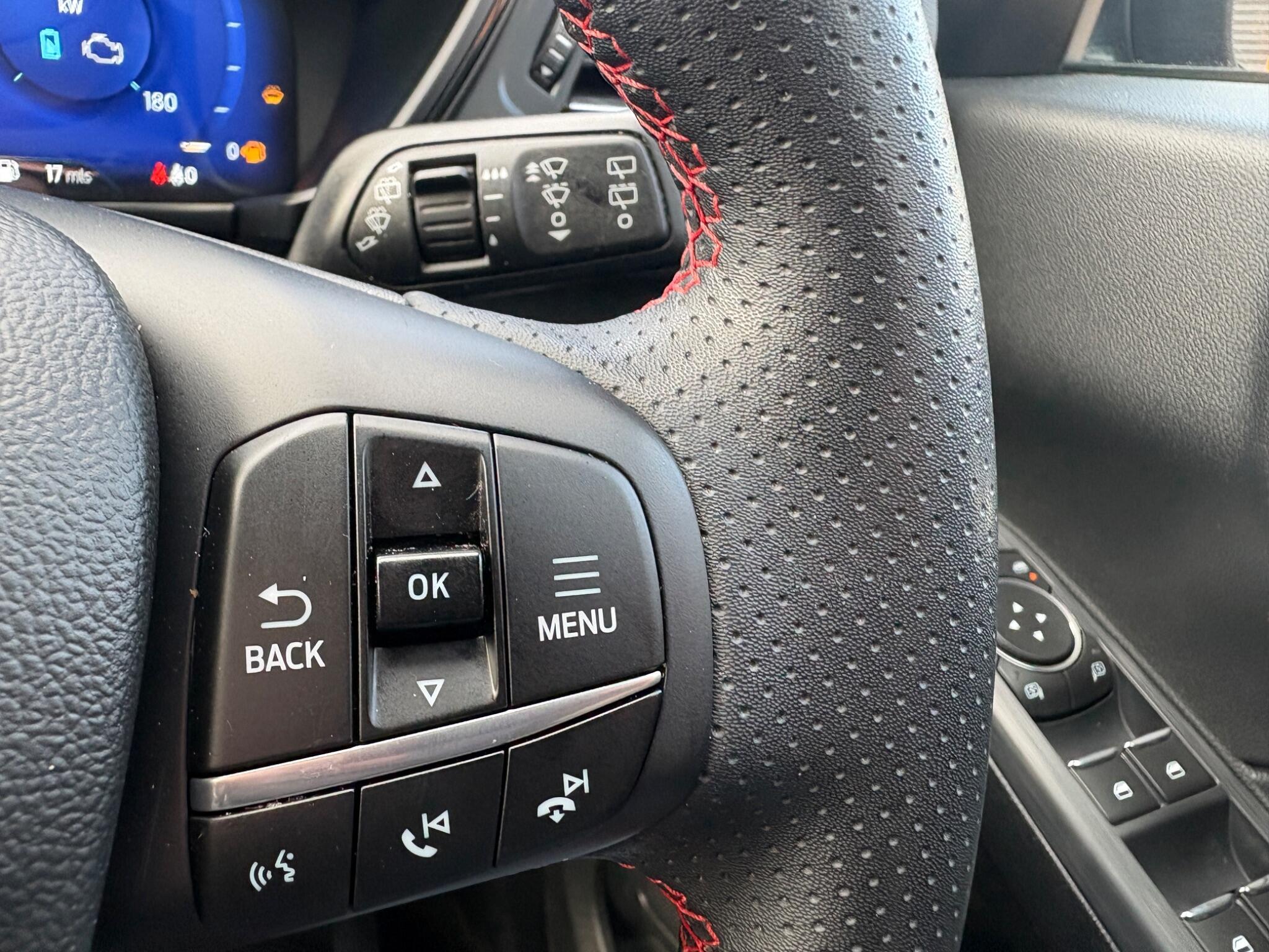 Ford Kuga - Image 19