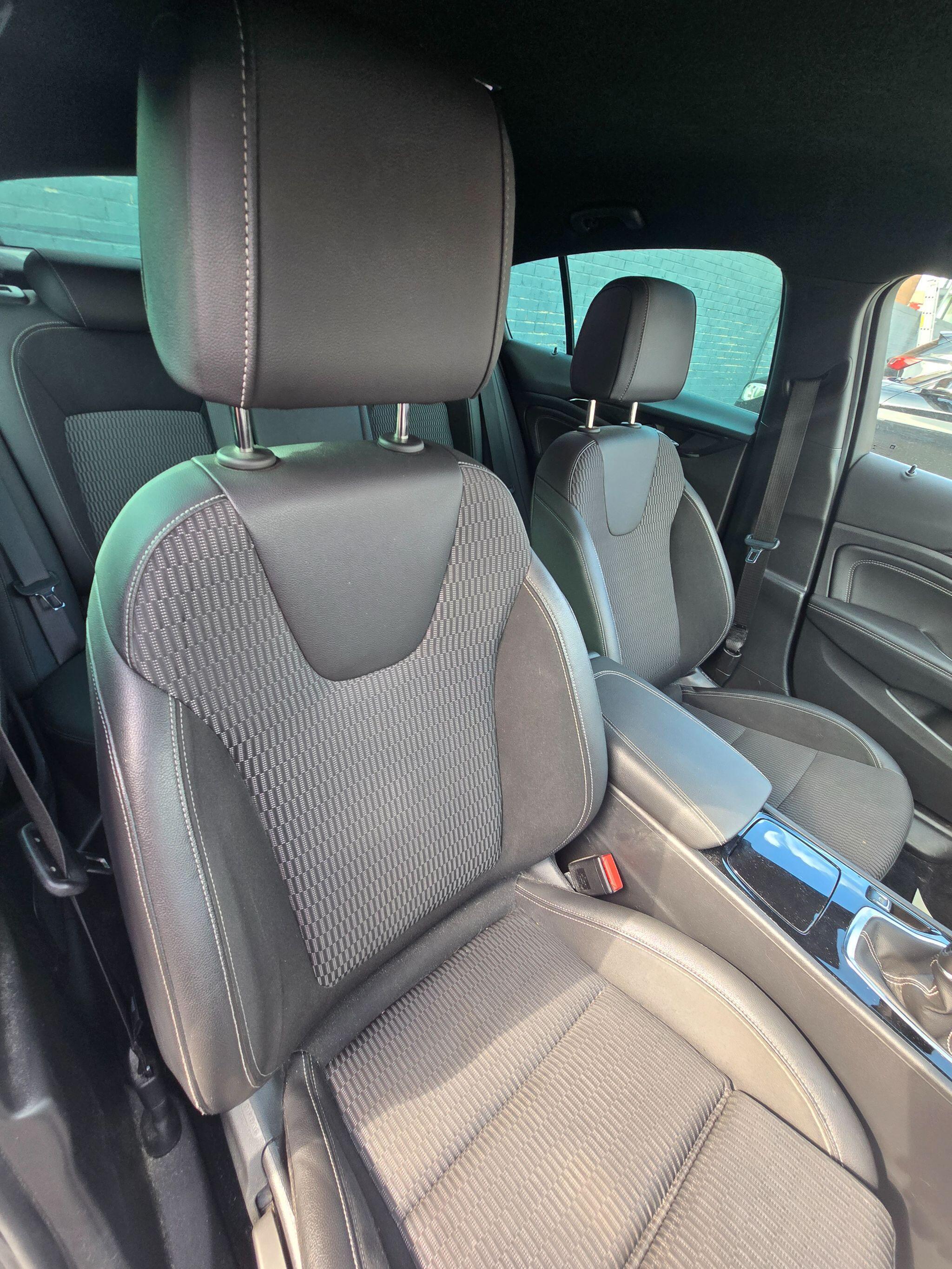 Vauxhall Insignia - Image 30