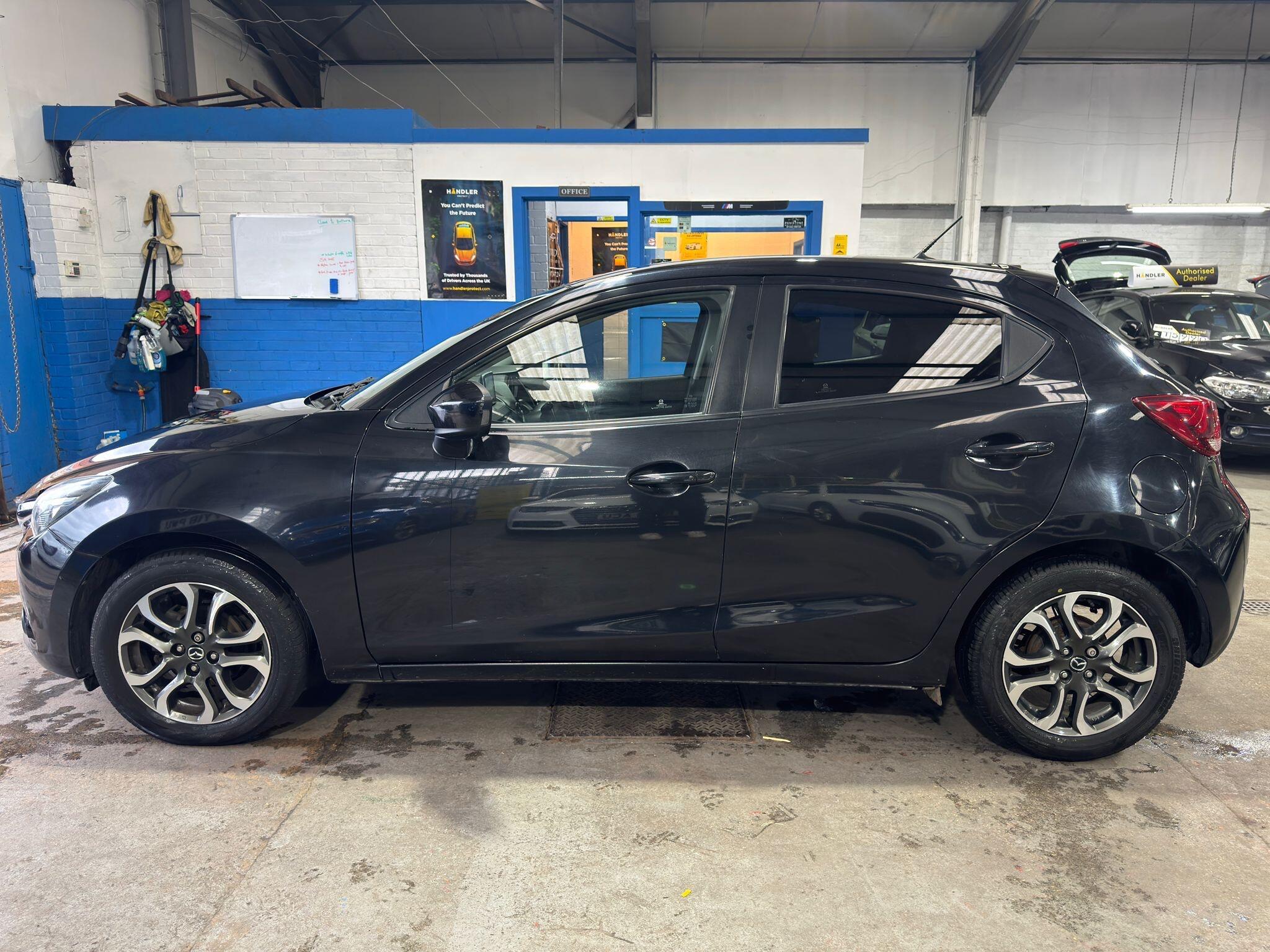 Mazda MAZDA2 - Image 29