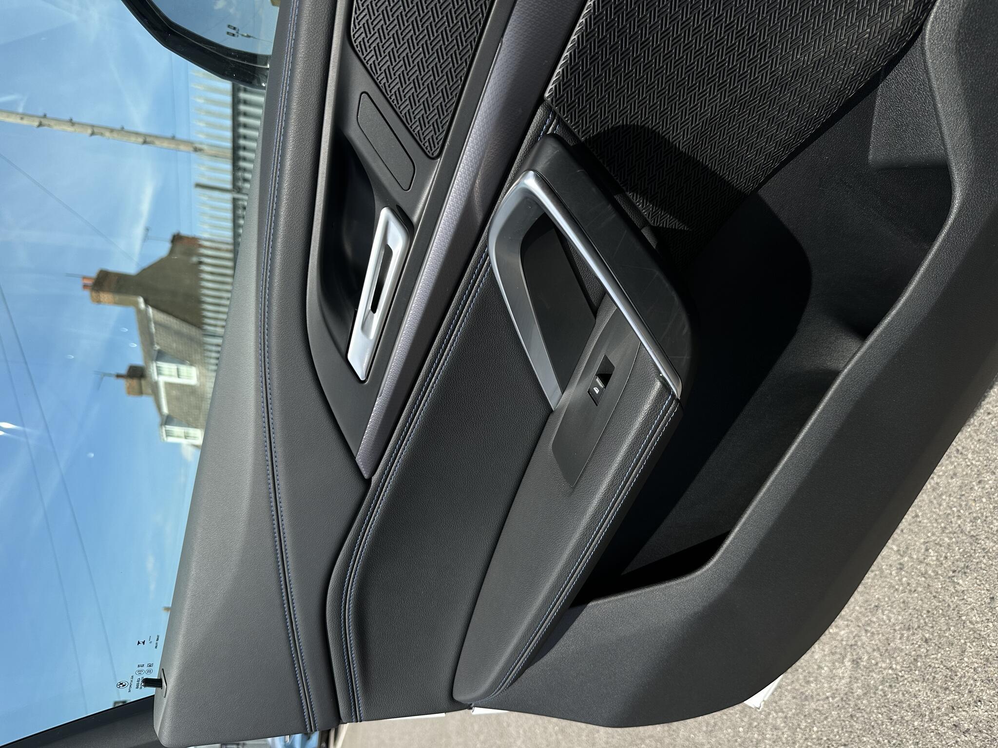 BMW iX1 - Image 20