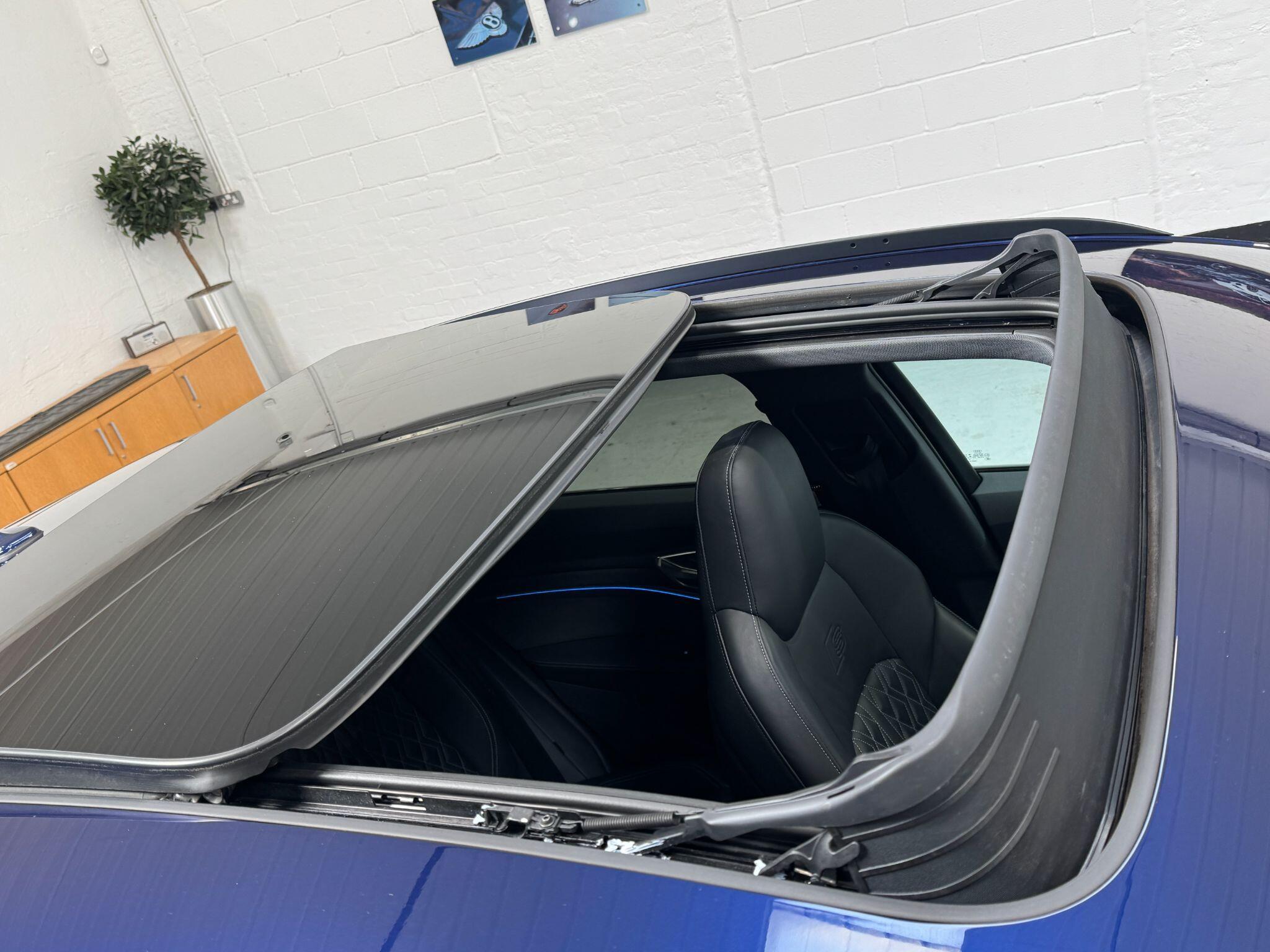 Audi E-Tron - Image 49