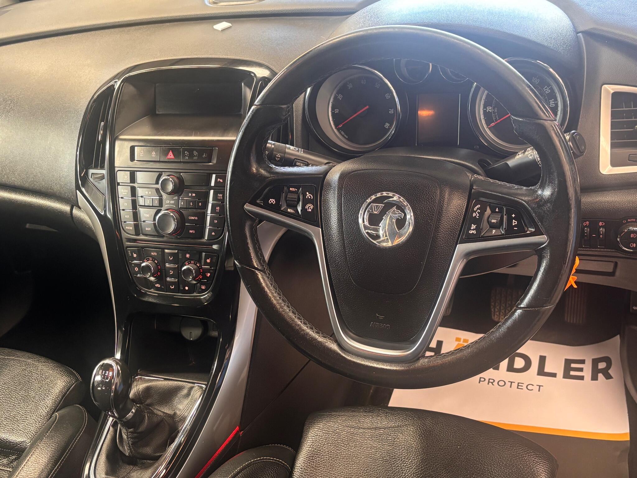 Vauxhall Astra - Image 13