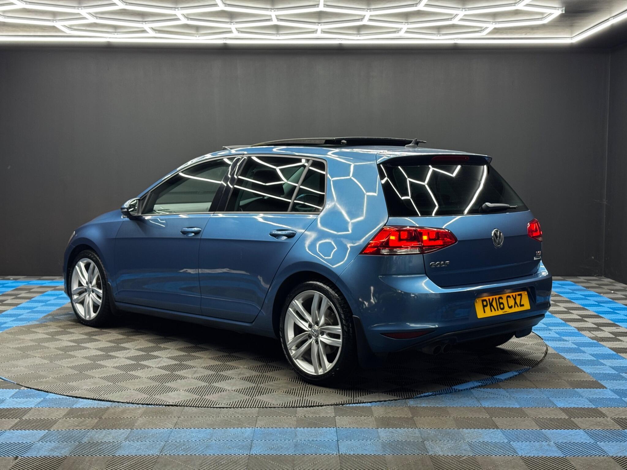 Volkswagen Golf - Image 7