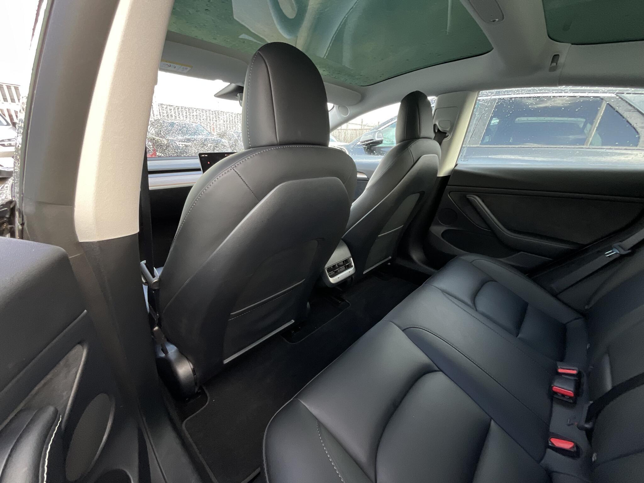 Tesla Model 3 - Image 13